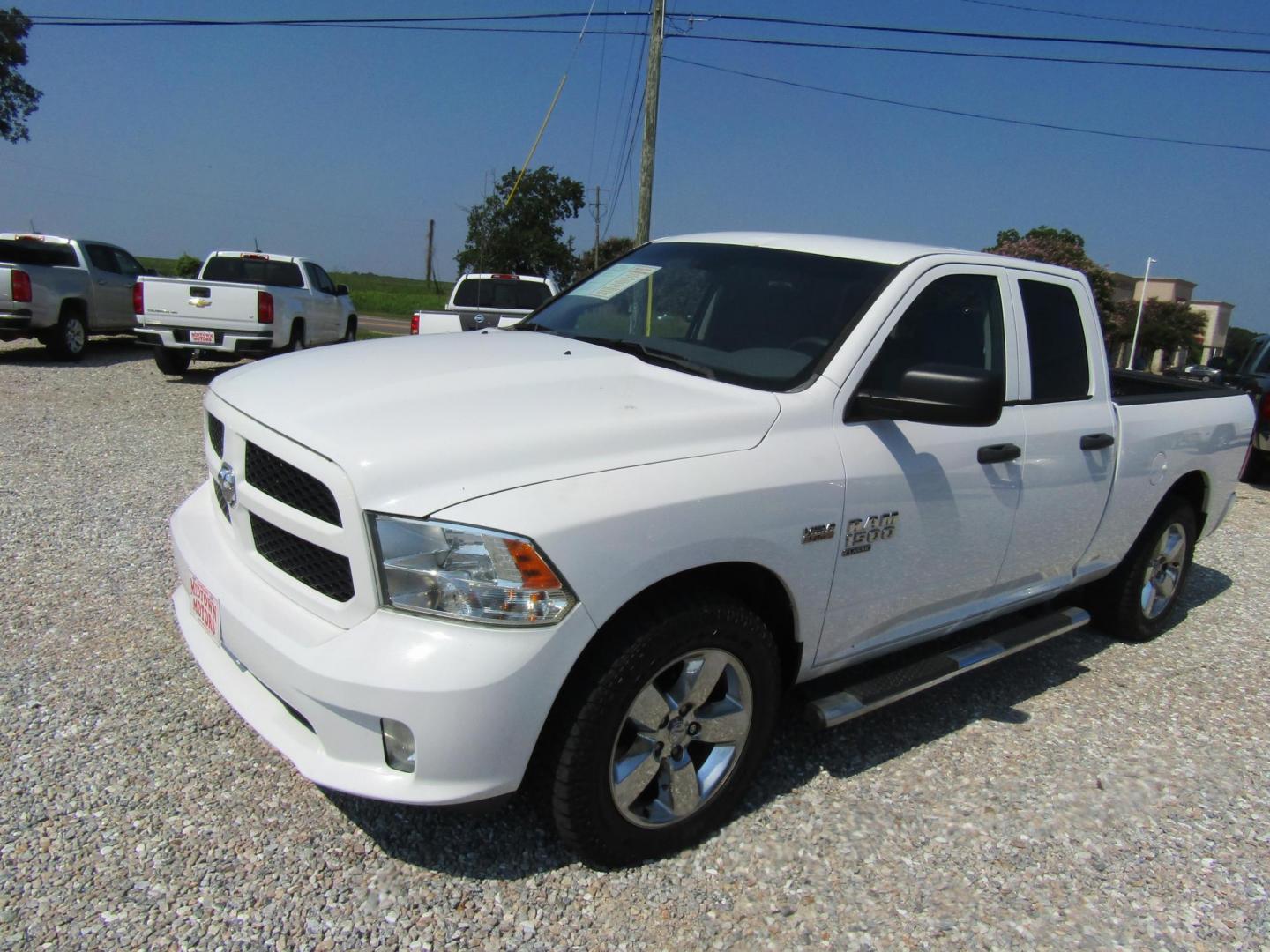 2019 WHITE RAM 1500 Tradesman Quad Cab 2WD (1C6RR6FT5KS) with an 5.7L V8 OHV 16V engine, Automatic transmission, located at 15016 S Hwy 231, Midland City, AL, 36350, (334) 983-3001, 31.306210, -85.495277 - Photo#2