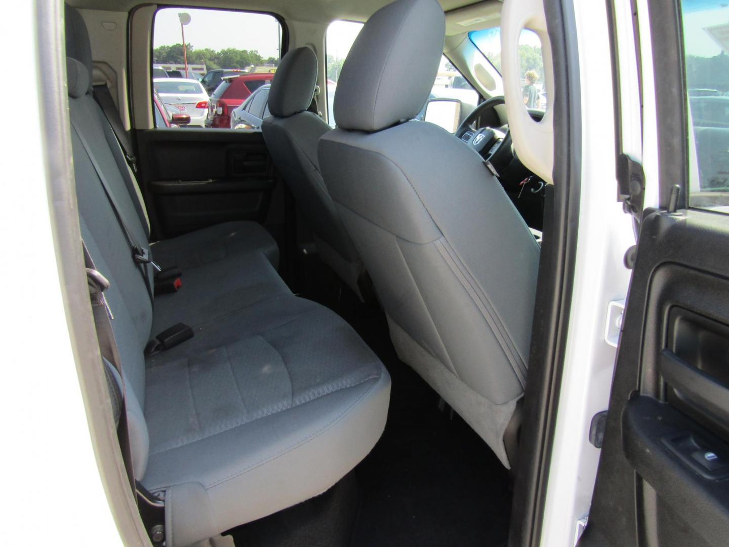 2019 WHITE RAM 1500 Tradesman Quad Cab 2WD (1C6RR6FT5KS) with an 5.7L V8 OHV 16V engine, Automatic transmission, located at 15016 S Hwy 231, Midland City, AL, 36350, (334) 983-3001, 31.306210, -85.495277 - Photo#8