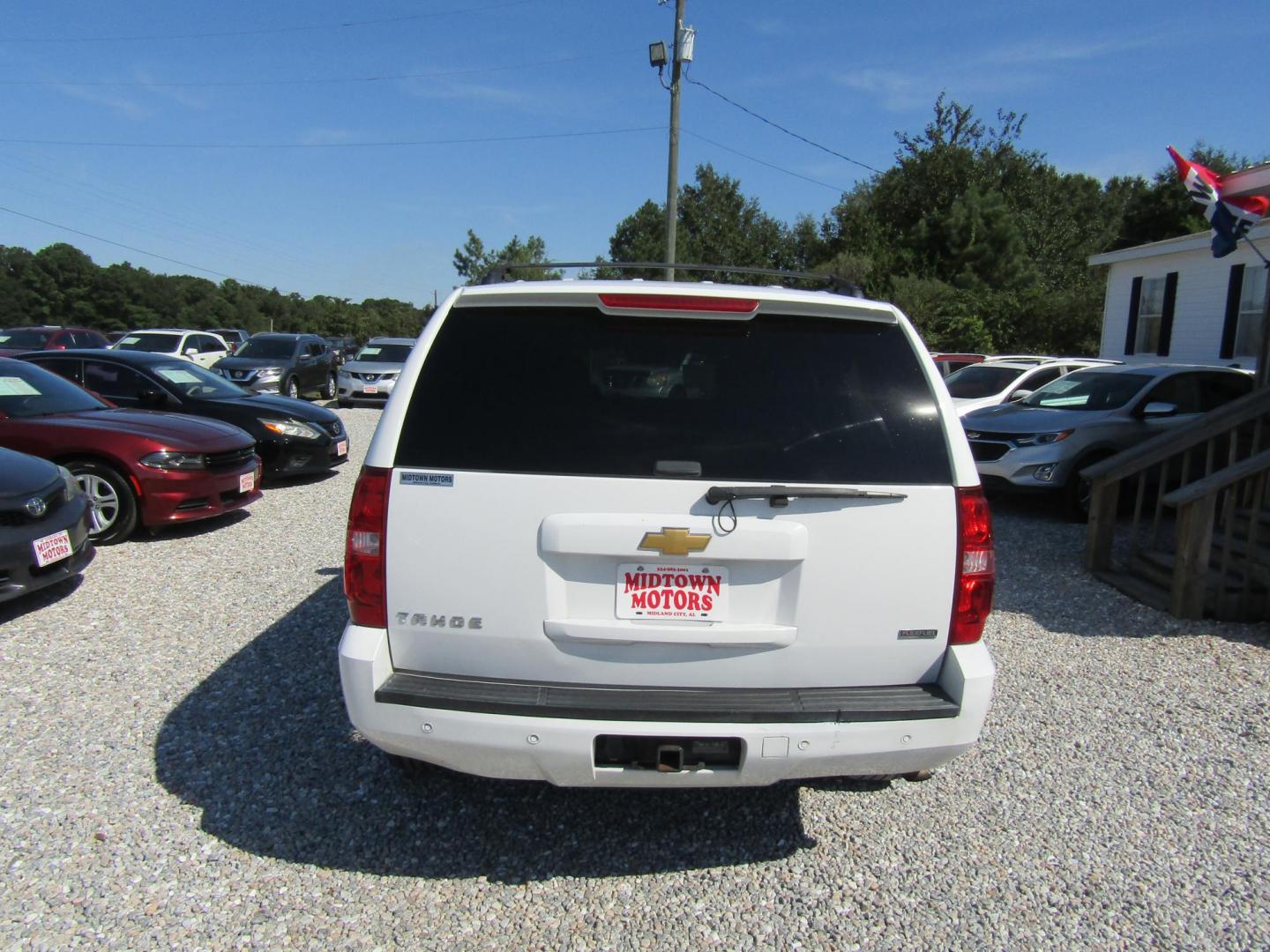 2012 WHITE Chevrolet Tahoe LT 2WD (1GNSCBE03CR) with an 5.3L V8 OHV 16V FFV engine, Automatic transmission, located at 15016 S Hwy 231, Midland City, AL, 36350, (334) 983-3001, 31.306210, -85.495277 - Photo#6