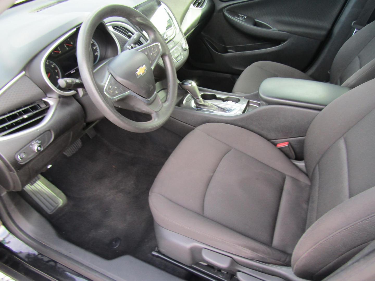 2019 Black Chevrolet Malibu LS (1G1ZB5ST5KF) with an 1.5L L4 DOHC 16V engine, Automatic transmission, located at 15016 S Hwy 231, Midland City, AL, 36350, (334) 983-3001, 31.306210, -85.495277 - Photo#3