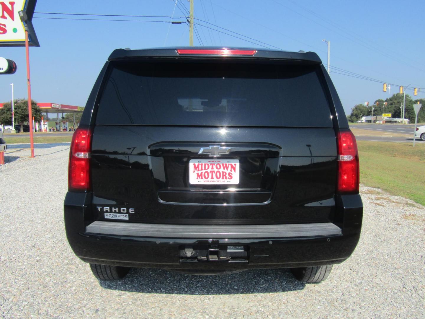 2018 Black Chevrolet Tahoe LT 2WD (1GNSCBKC1JR) with an 5.3L V8 OHV 16V engine, Automatic transmission, located at 15016 S Hwy 231, Midland City, AL, 36350, (334) 983-3001, 31.306210, -85.495277 - Photo#6
