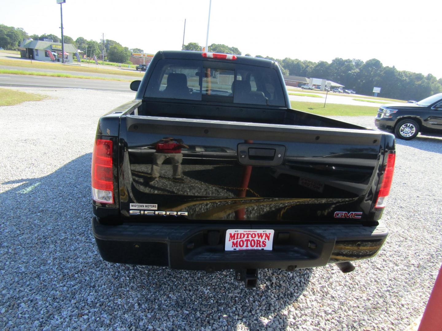 2012 Black GMC Sierra 1500 Denali Crew Cab 4WD (3GTP2XE25CG) with an 6.2L V8 OHV 16V FFV engine, Automatic transmission, located at 15016 S Hwy 231, Midland City, AL, 36350, (334) 983-3001, 31.306210, -85.495277 - Photo#5