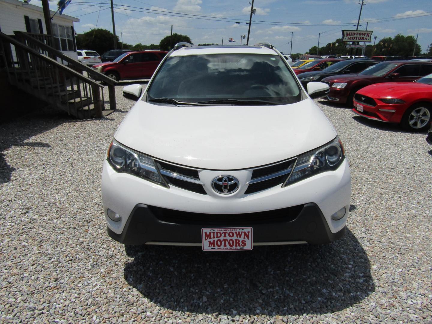 2015 WHITE Toyota RAV4 XLE FWD (2T3WFREV1FW) with an 2.5L L4 DOHC 16V engine, Automatic transmission, located at 15016 S Hwy 231, Midland City, AL, 36350, (334) 983-3001, 31.306210, -85.495277 - Photo#1
