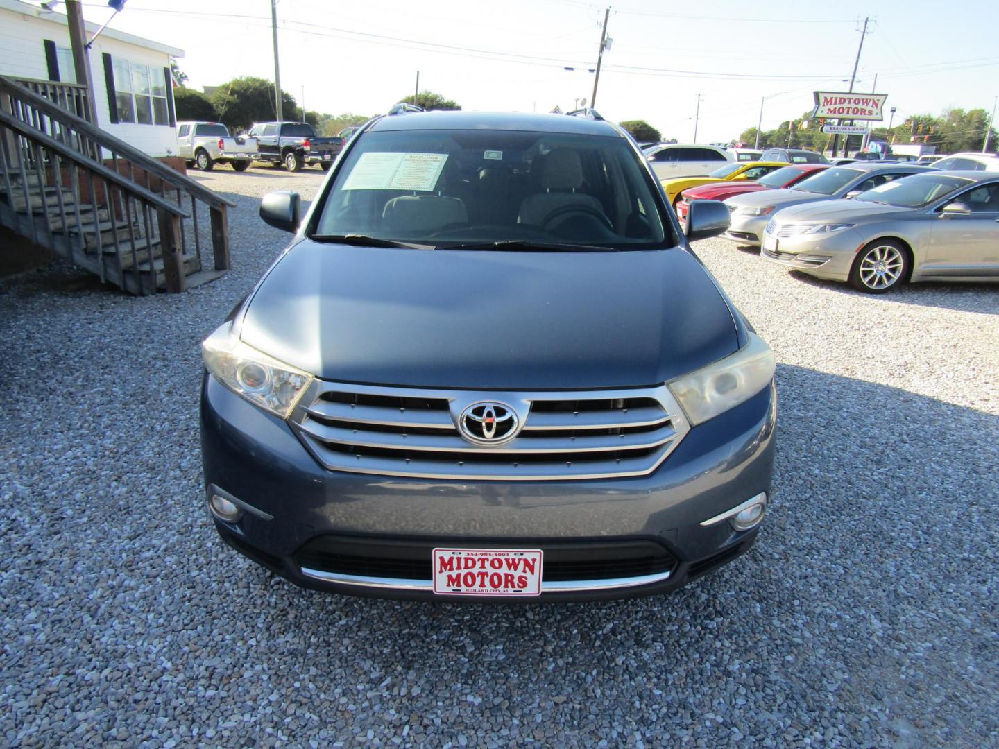 2011 Blue Toyota Highlander Base 2WD V6 (5TDZK3EH3BS) with an 3.5L V6 DOHC 24V engine, Automatic transmission, located at 15016 S Hwy 231, Midland City, AL, 36350, (334) 983-3001, 31.306210, -85.495277 - Photo#1