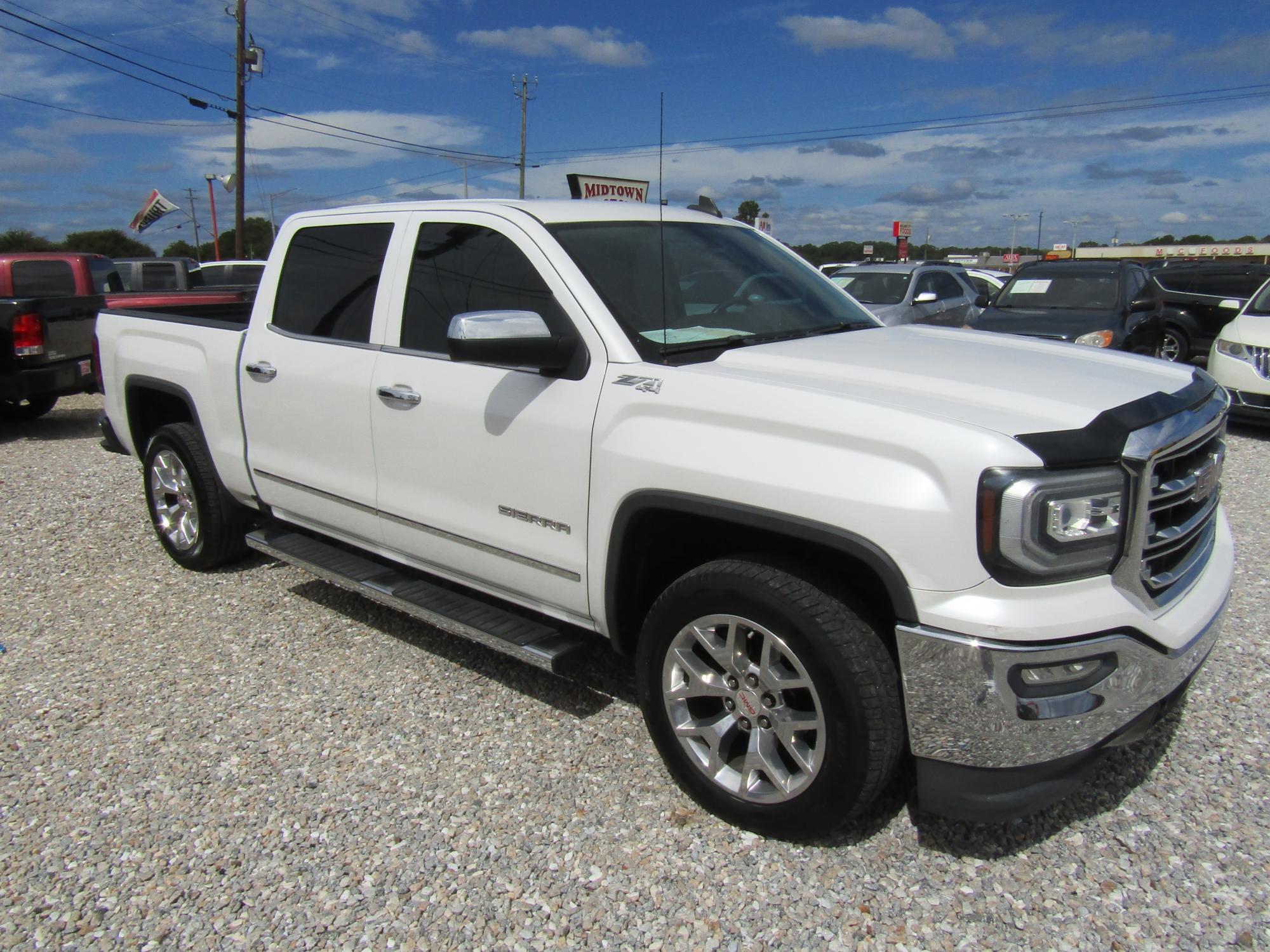 photo of 2016 GMC Sierra 4 X 4