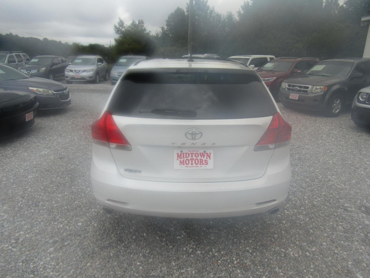 2011 WHITE Toyota Venza FWD V6 (4T3ZK3BB3BU) with an 3.5L V6 DOHC 24V engine, Automatic transmission, located at 15016 S Hwy 231, Midland City, AL, 36350, (334) 983-3001, 31.306210, -85.495277 - Photo#4