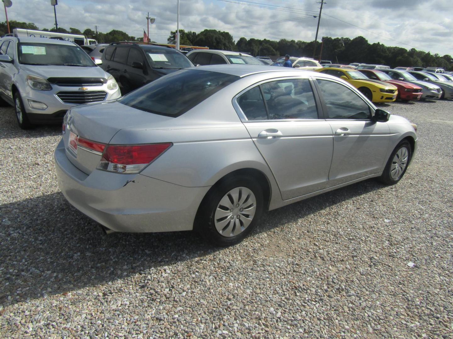 2012 Silver Honda Accord LX Sedan AT (1HGCP2F31CA) with an 2.4L L4 DOHC 16V engine, Automatic transmission, located at 15016 S Hwy 231, Midland City, AL, 36350, (334) 983-3001, 31.306210, -85.495277 - Photo#6