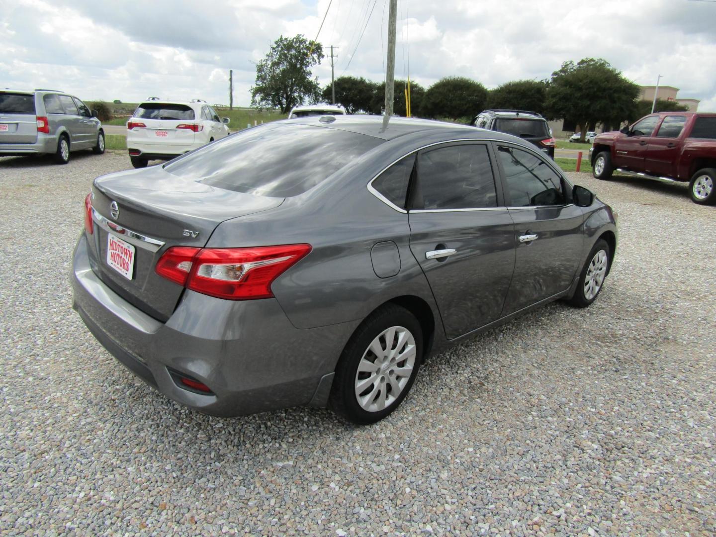 2016 Gray Nissan Sentra FE+ S (3N1AB7AP9GL) with an 1.8L L4 SFI DOHC 16V engine, Automatic transmission, located at 15016 S Hwy 231, Midland City, AL, 36350, (334) 983-3001, 31.306210, -85.495277 - Photo#7