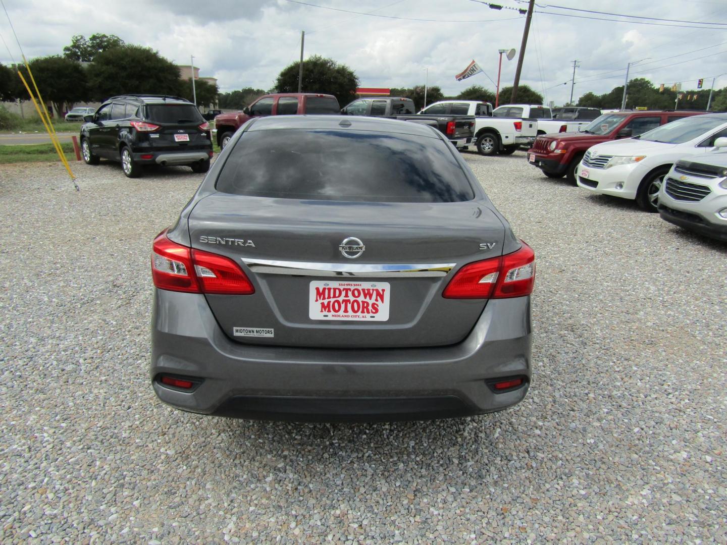 2016 Gray Nissan Sentra FE+ S (3N1AB7AP9GL) with an 1.8L L4 SFI DOHC 16V engine, Automatic transmission, located at 15016 S Hwy 231, Midland City, AL, 36350, (334) 983-3001, 31.306210, -85.495277 - Photo#6