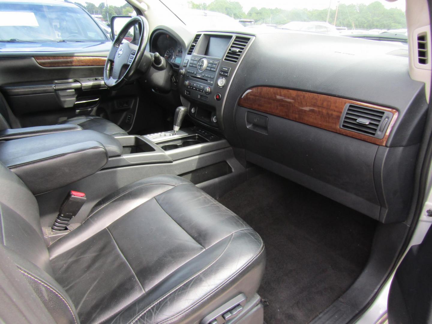 2012 Silver Nissan Armada Platinum 2WD (5N1BA0NFXCN) with an 5.6L V8 DOHC 32V FFV engine, 5-Speed Automatic transmission, located at 15016 S Hwy 231, Midland City, AL, 36350, (334) 983-3001, 31.306210, -85.495277 - Photo#8