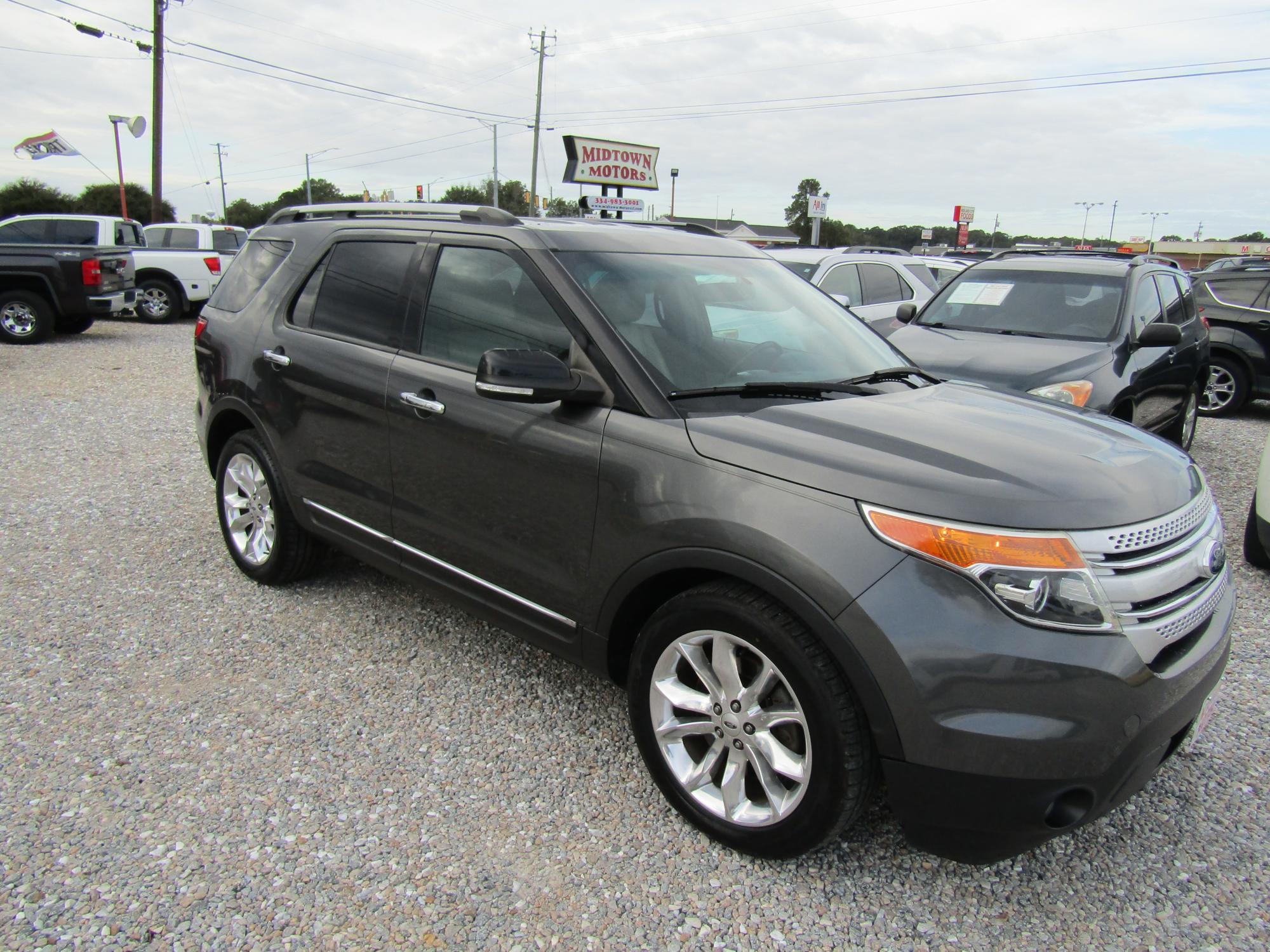 photo of 2015 Ford Explorer 