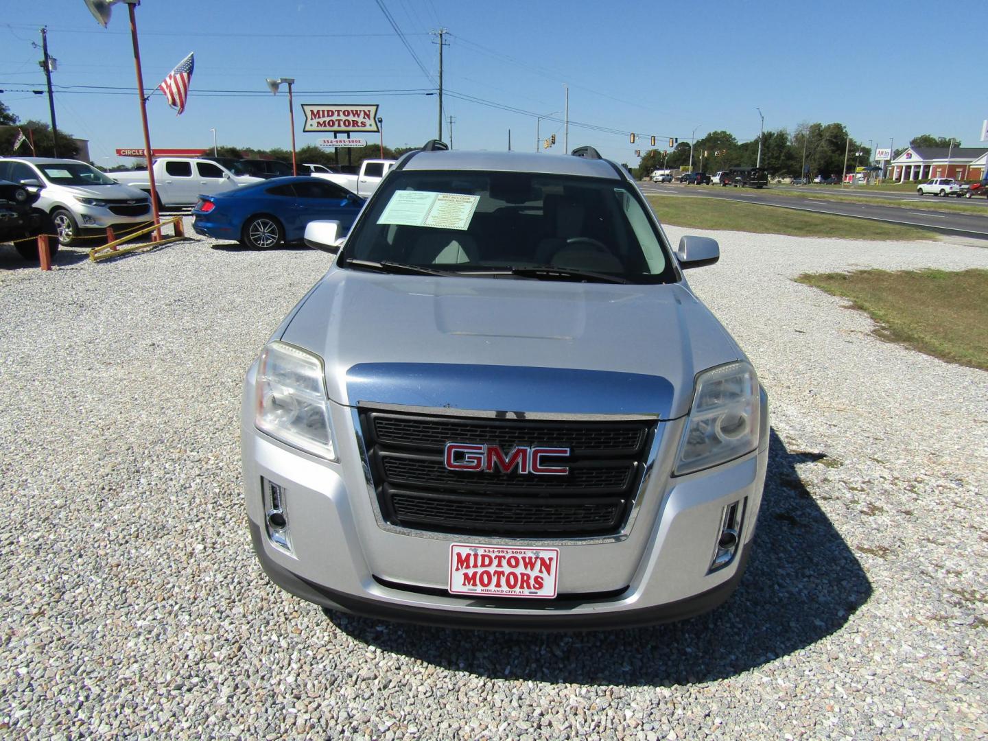2013 Silver GMC Terrain SLT1 FWD (2GKALUEKXD6) with an 2.4L L4 DOHC 16V FFV engine, Automatic transmission, located at 15016 S Hwy 231, Midland City, AL, 36350, (334) 983-3001, 31.306210, -85.495277 - Photo#1