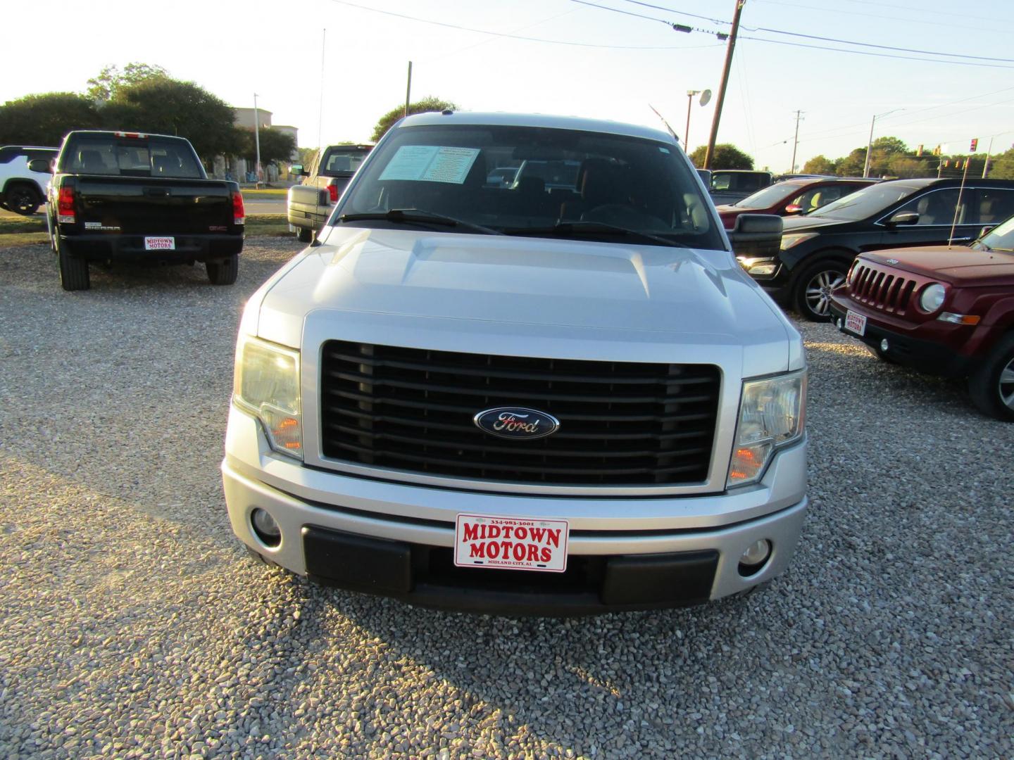 2014 Silver Ford F-150 FX2 SuperCrew 5.5-ft. Bed 2WD (1FTFW1CF0EF) with an 5.0L V8 engine, Automatic transmission, located at 15016 S Hwy 231, Midland City, AL, 36350, (334) 983-3001, 31.306210, -85.495277 - Photo#1