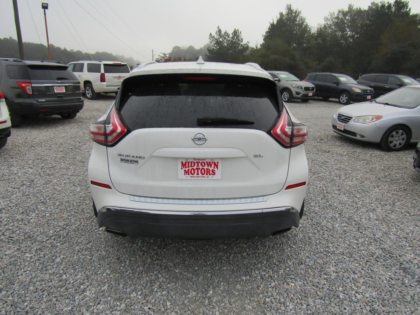 2017 White Nissan Murano Platinum FWD (5N1AZ2MG3HN) with an 3.5L V6 DOHC 24V engine, AUTOMATIC transmission, located at 15016 S Hwy 231, Midland City, AL, 36350, (334) 983-3001, 31.306210, -85.495277 - Photo#6