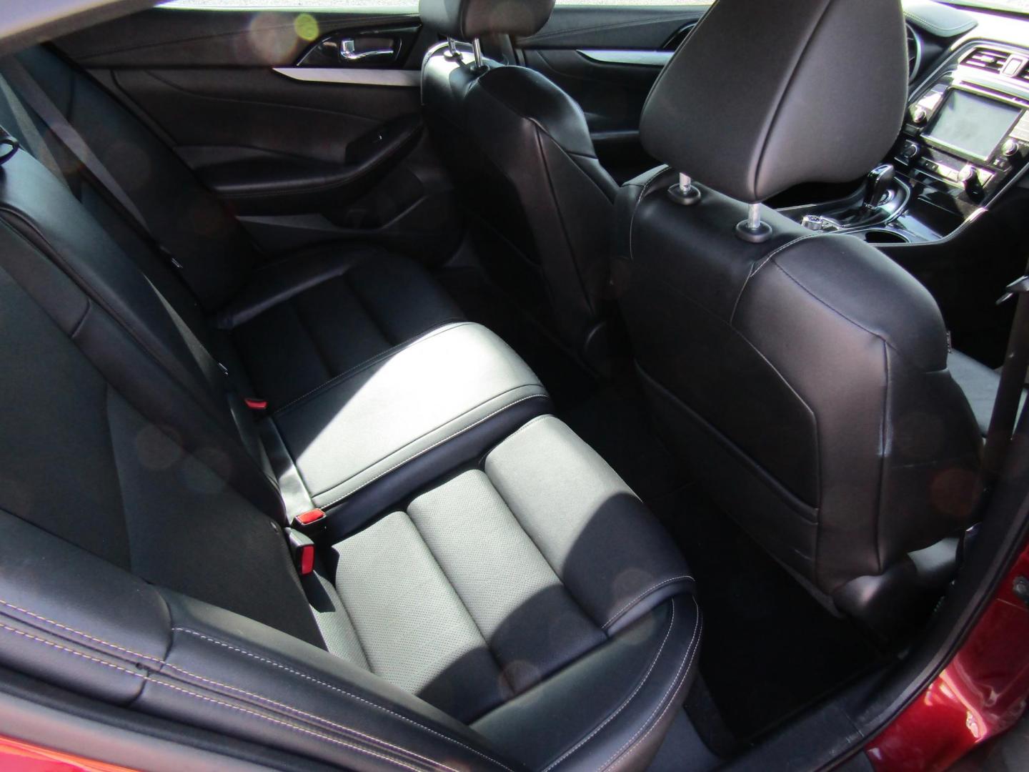 2016 Red Nissan Maxima 3.5 S (1N4AA6AP6GC) with an 3.5L V6 DOHC 24V engine, Automatic transmission, located at 15016 S Hwy 231, Midland City, AL, 36350, (334) 983-3001, 31.306210, -85.495277 - Photo#8