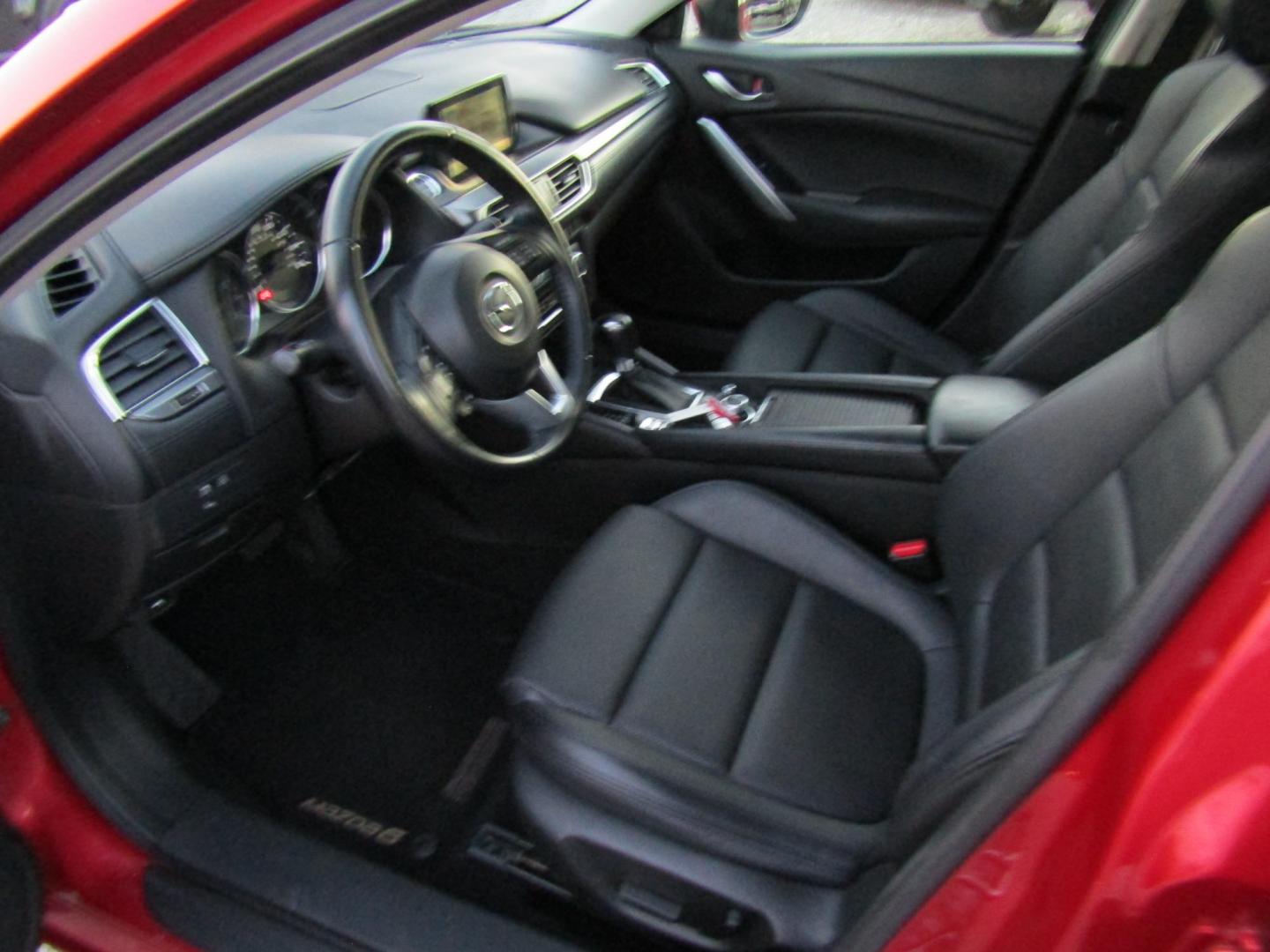 2016 Red Mazda Mazda6 i Touring (JM1GJ1V55G1) with an 2.5L L4 DOHC 16V engine, Automatic transmission, located at 15016 S Hwy 231, Midland City, AL, 36350, (334) 983-3001, 31.306210, -85.495277 - Photo#3