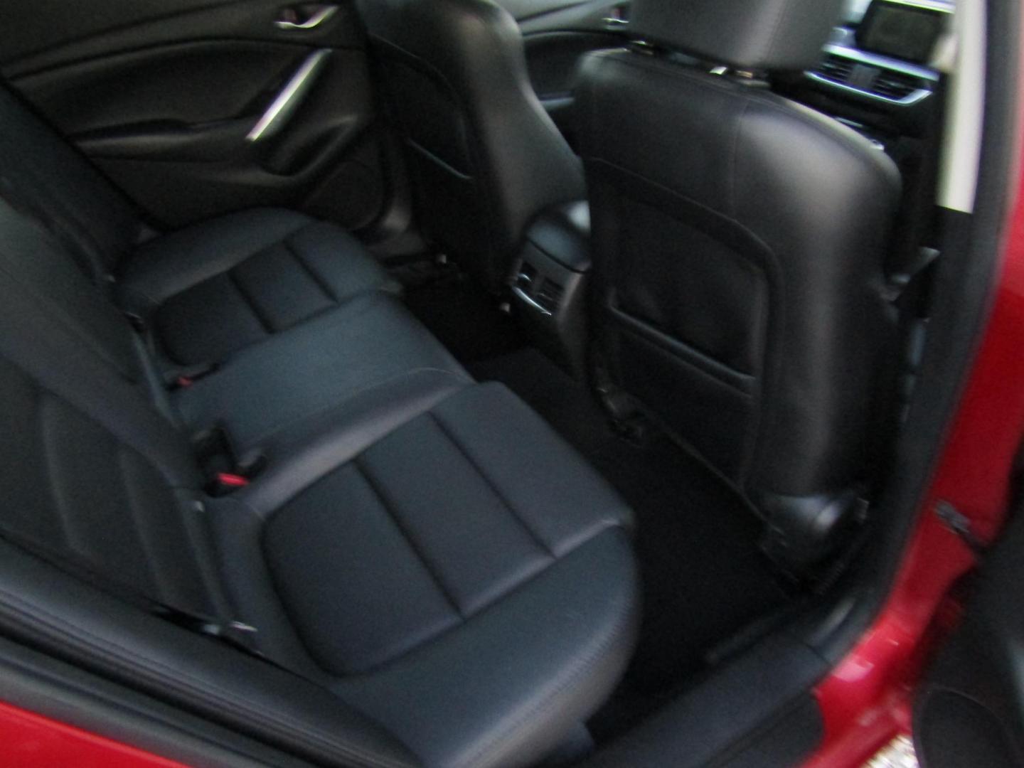 2016 Red Mazda Mazda6 i Touring (JM1GJ1V55G1) with an 2.5L L4 DOHC 16V engine, Automatic transmission, located at 15016 S Hwy 231, Midland City, AL, 36350, (334) 983-3001, 31.306210, -85.495277 - Photo#8