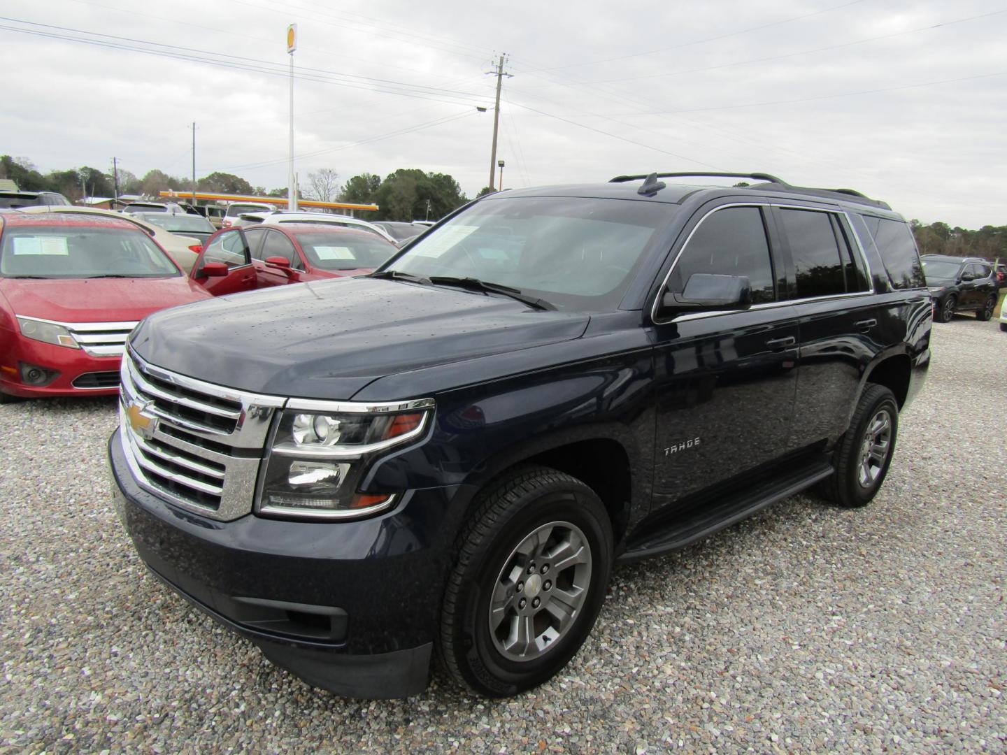 2019 Black Chevrolet Tahoe LS 2WD (1GNSCAKC0KR) with an 5.3L V8 OHV 16V engine, Automatic transmission, located at 15016 S Hwy 231, Midland City, AL, 36350, (334) 983-3001, 31.306210, -85.495277 - Photo#2