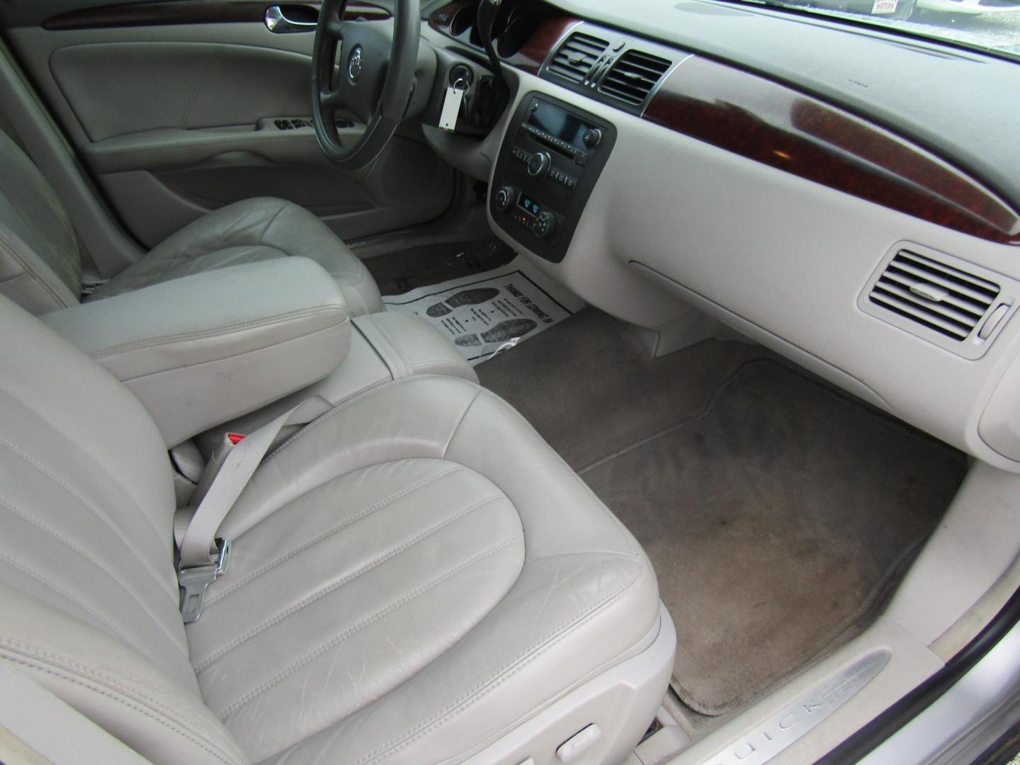 2008 Silver Buick Lucerne CXL (1G4HD57298U) with an 3.8L V6 OHV 12V engine, Automatic transmission, located at 15016 S Hwy 231, Midland City, AL, 36350, (334) 983-3001, 31.306210, -85.495277 - Photo#9