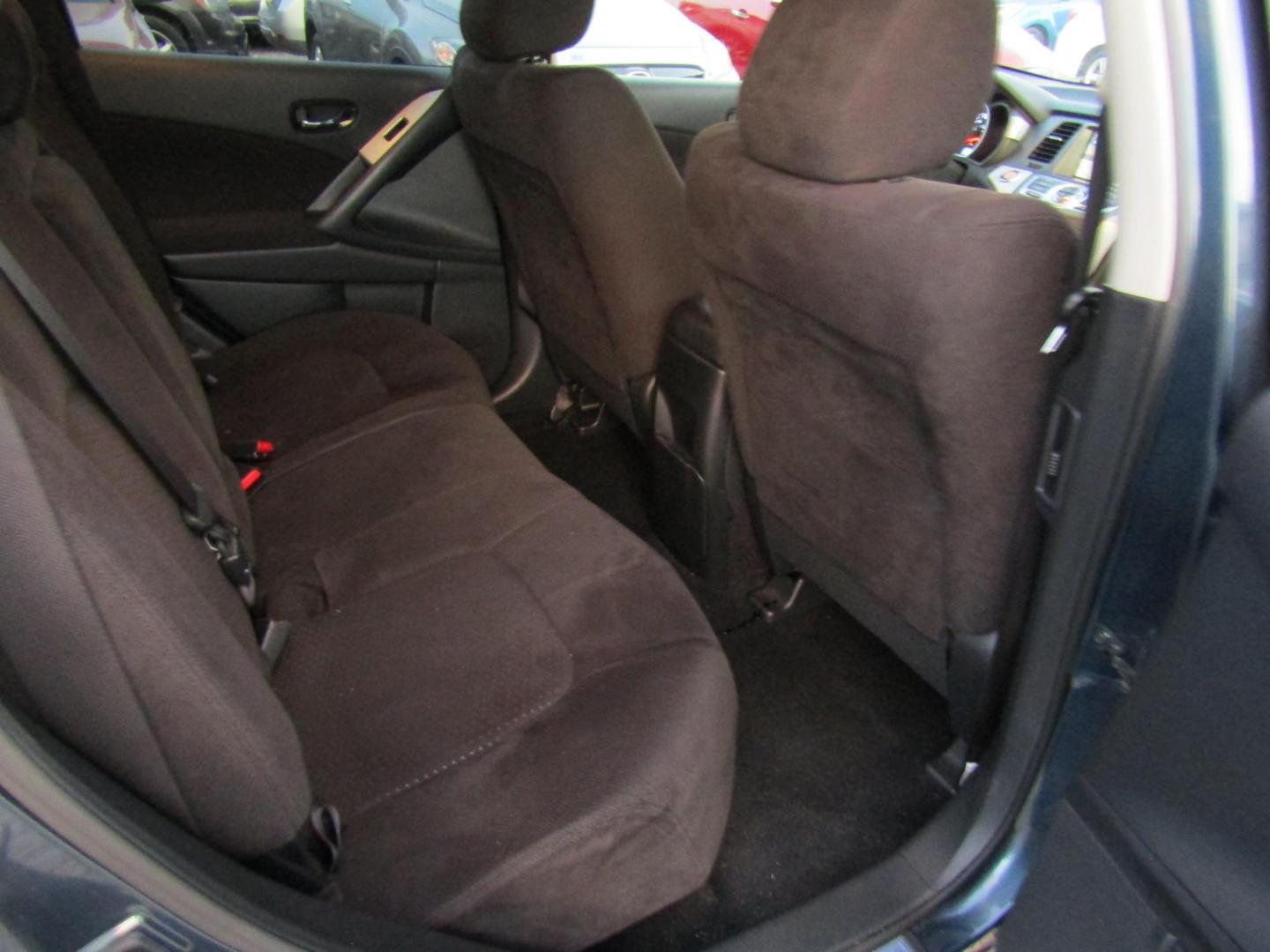 2012 Blue Nissan Murano SV (JN8AZ1MU1CW) with an 3.5L V6 DOHC 24V engine, Automatic transmission, located at 15016 S Hwy 231, Midland City, AL, 36350, (334) 983-3001, 31.306210, -85.495277 - Photo#8