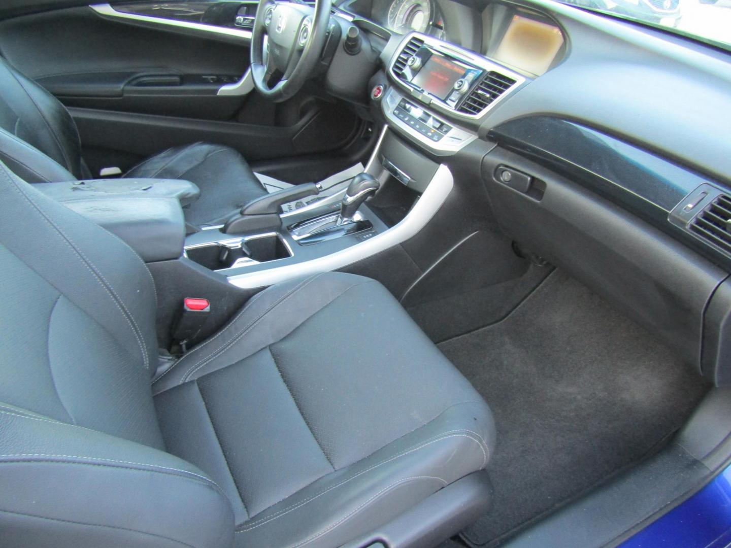 2013 Blue Honda Accord EX-L V6 Coupe AT (1HGCT2B85DA) with an 3.5L V6 SOHC 24V engine, Automatic transmission, located at 15016 S Hwy 231, Midland City, AL, 36350, (334) 983-3001, 31.306210, -85.495277 - Photo#7