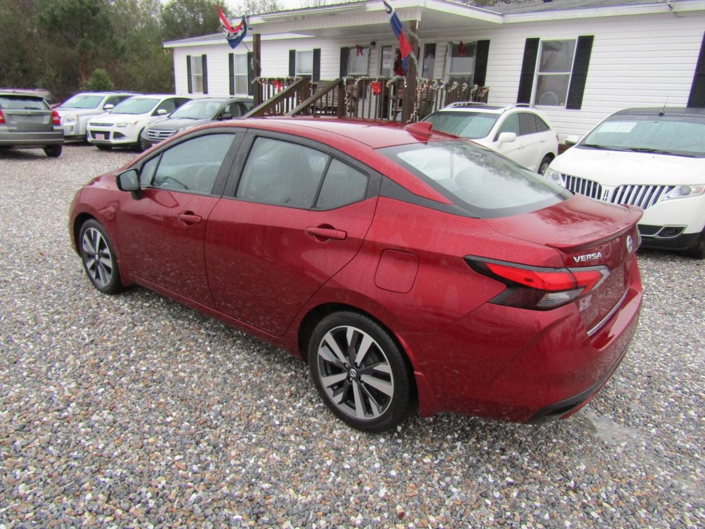 2020 Red Nissan Versa SR (3N1CN8FV0LL) with an 1.6L L4 DOHC 16V engine, Automatic transmission, located at 15016 S Hwy 231, Midland City, AL, 36350, (334) 983-3001, 31.306210, -85.495277 - Photo#5