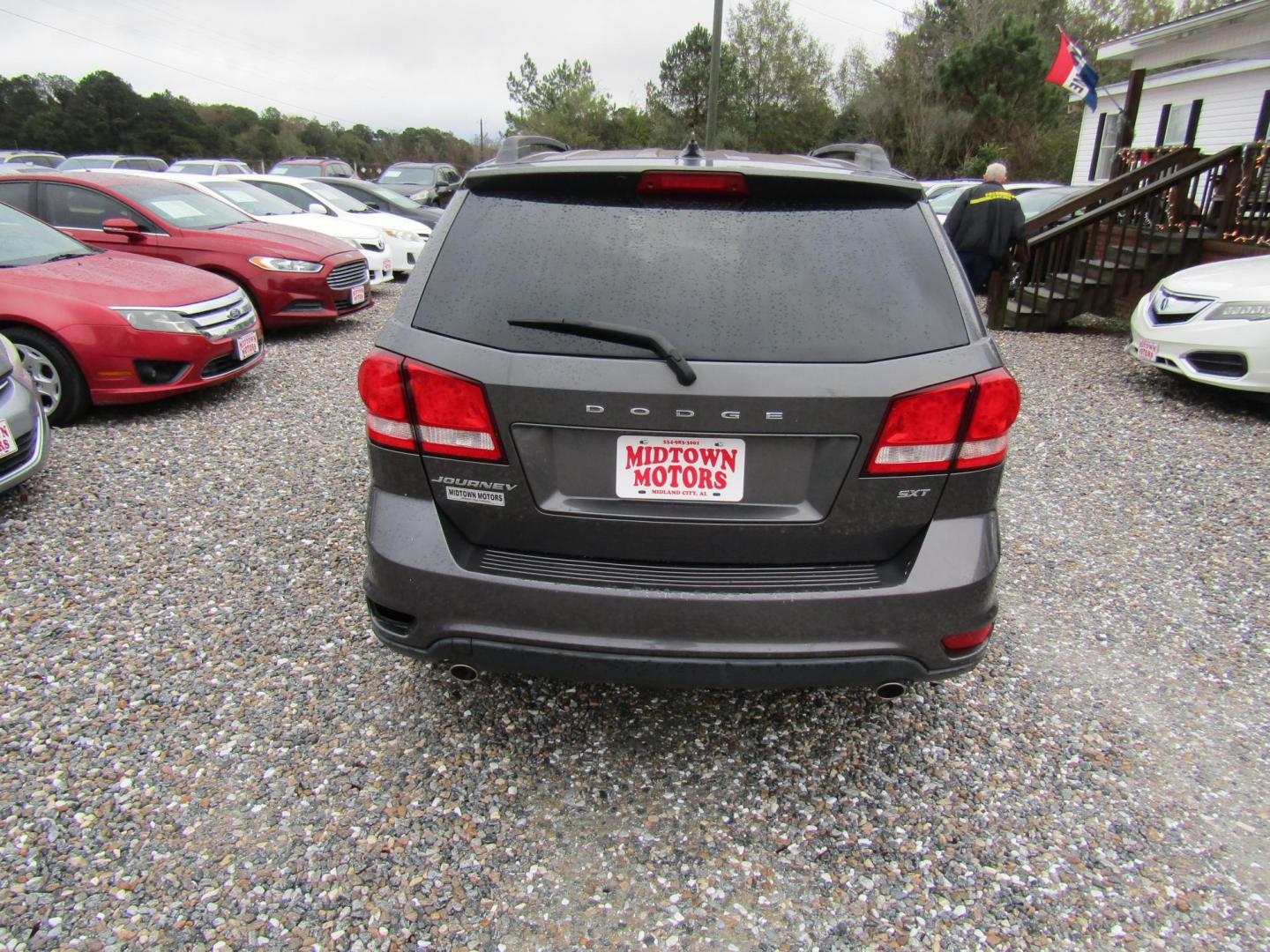 2016 Gray Dodge Journey SXT (3C4PDCBG5GT) with an 3.6L V6 DOHC 24V engine, Automatic transmission, located at 15016 S Hwy 231, Midland City, AL, 36350, (334) 983-3001, 31.306210, -85.495277 - Photo#6