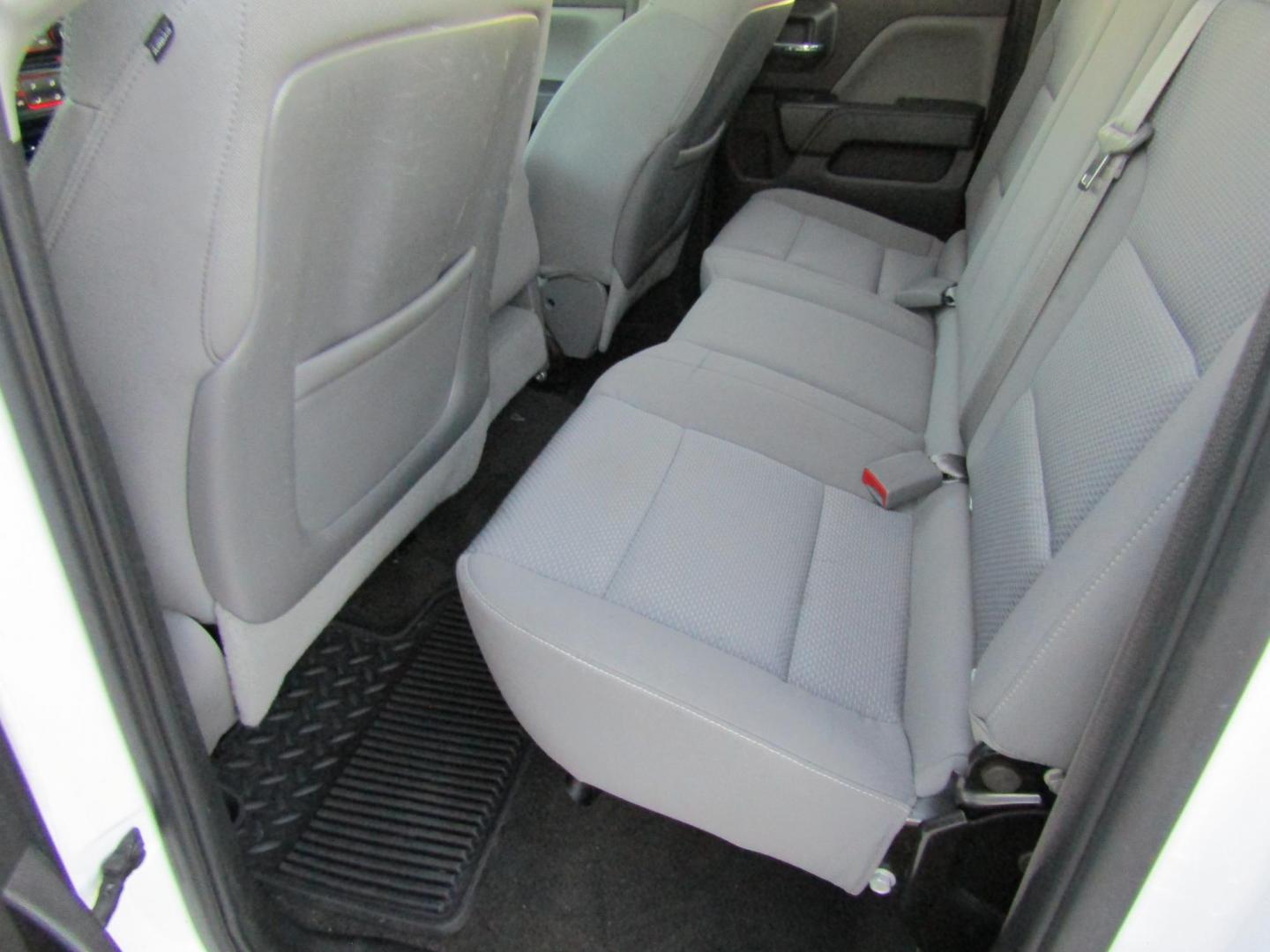 2014 White GMC Sierra 1500 Base Double Cab 2WD (1GTR1TEH7EZ) with an 4.3L V6 OHV 12V engine, Automatic transmission, located at 15016 S Hwy 231, Midland City, AL, 36350, (334) 983-3001, 31.306210, -85.495277 - Photo#4