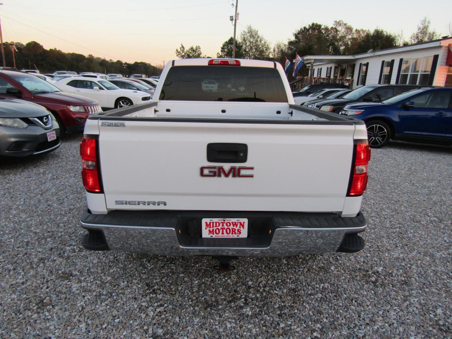 2014 White GMC Sierra 1500 Base Double Cab 2WD (1GTR1TEH7EZ) with an 4.3L V6 OHV 12V engine, Automatic transmission, located at 15016 S Hwy 231, Midland City, AL, 36350, (334) 983-3001, 31.306210, -85.495277 - Photo#6