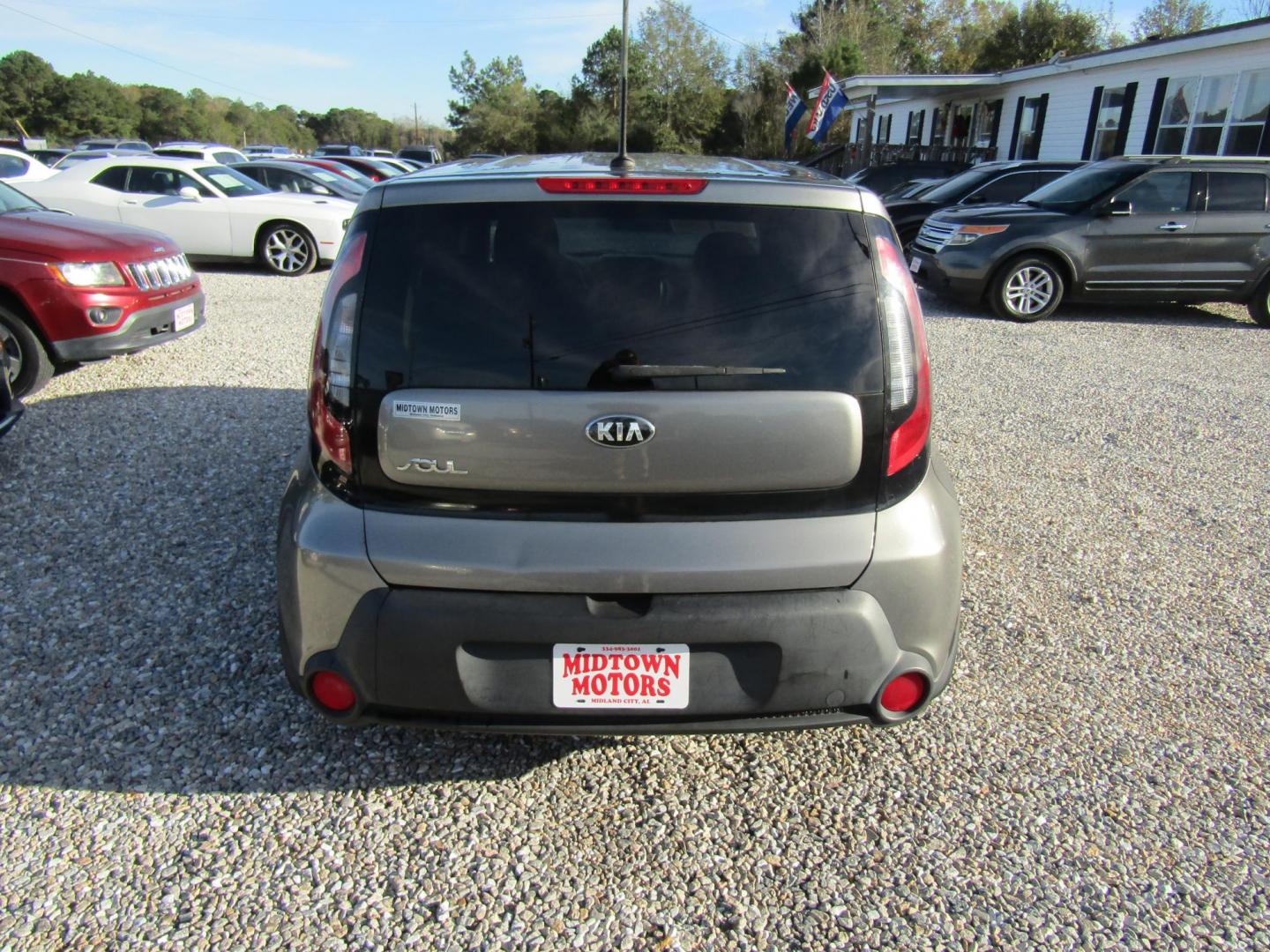 2016 Gray Kia Soul Base 6A (KNDJN2A21G7) with an 1.6L L4 DOHC 16V engine, Automatic transmission, located at 15016 S Hwy 231, Midland City, AL, 36350, (334) 983-3001, 31.306210, -85.495277 - Photo#6