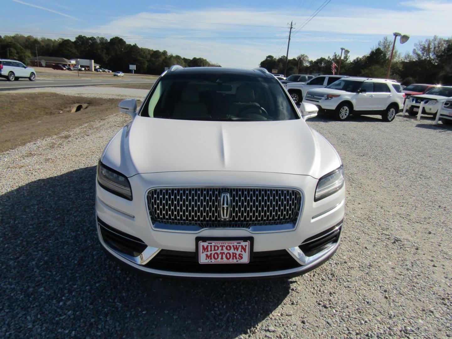 2019 White Lincoln Nautilus Reserve (2LMPJ6L96KB) with an 2.0L L4 DOHC 16V engine, Automatic transmission, located at 15016 S Hwy 231, Midland City, AL, 36350, (334) 983-3001, 31.306210, -85.495277 - Photo#1