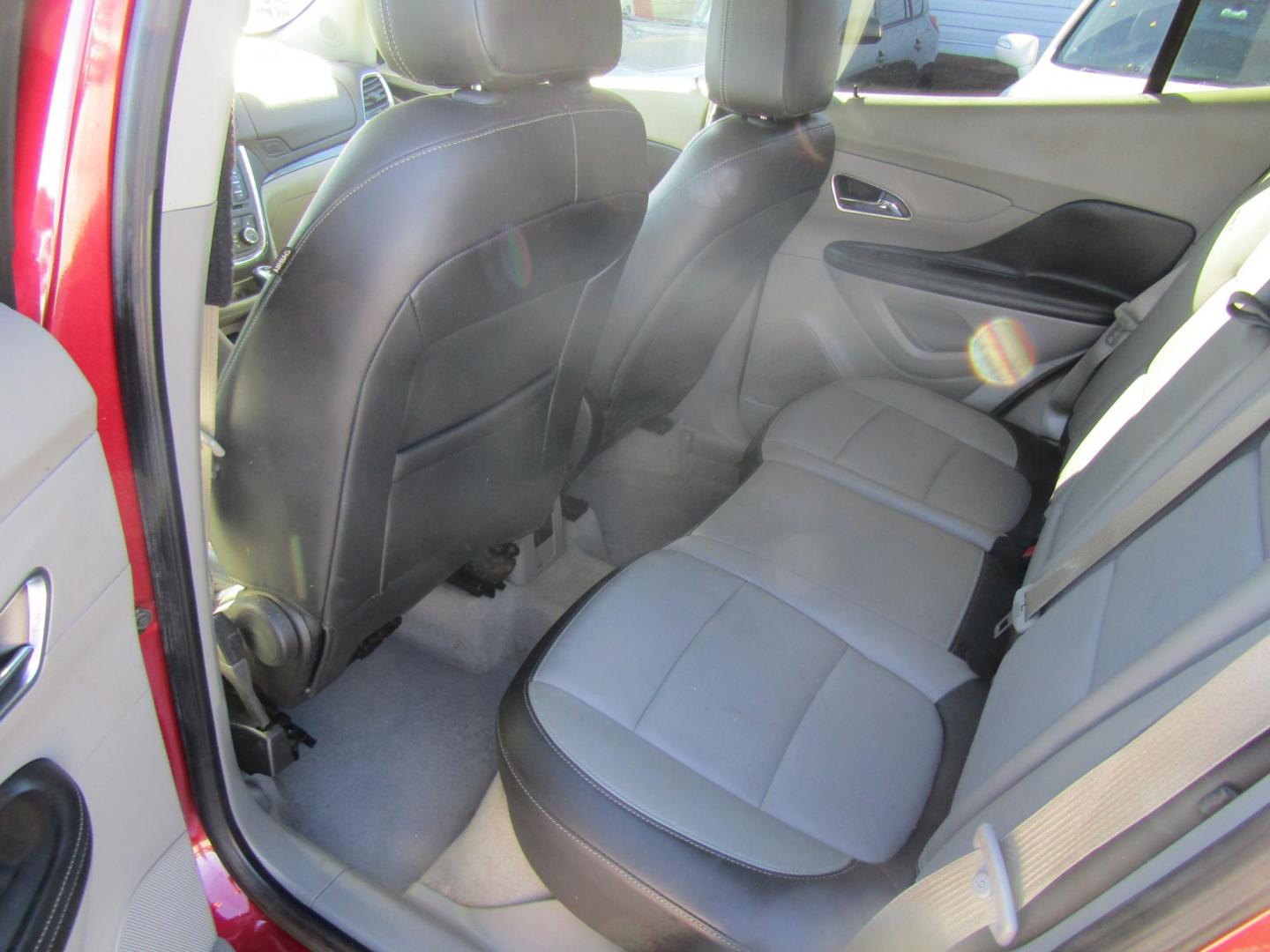 2015 Red Buick Encore Leather FWD (KL4CJCSB6FB) with an 1.4L L4 DOHC 16V TURBO engine, Automatic transmission, located at 15016 S Hwy 231, Midland City, AL, 36350, (334) 983-3001, 31.306210, -85.495277 - Photo#4