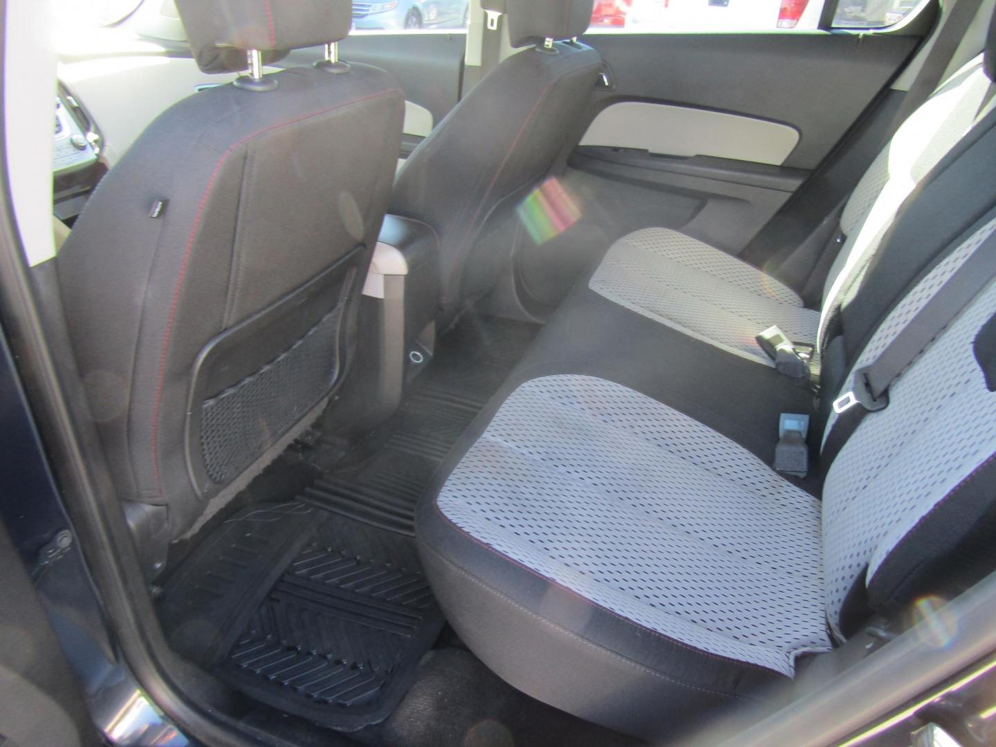 2015 DR BLUE Chevrolet Equinox LS 2WD (2GNALAEK5F6) with an 2.4L L4 DOHC 16V FFV engine, Automatic transmission, located at 15016 S Hwy 231, Midland City, AL, 36350, (334) 983-3001, 31.306210, -85.495277 - Photo#3