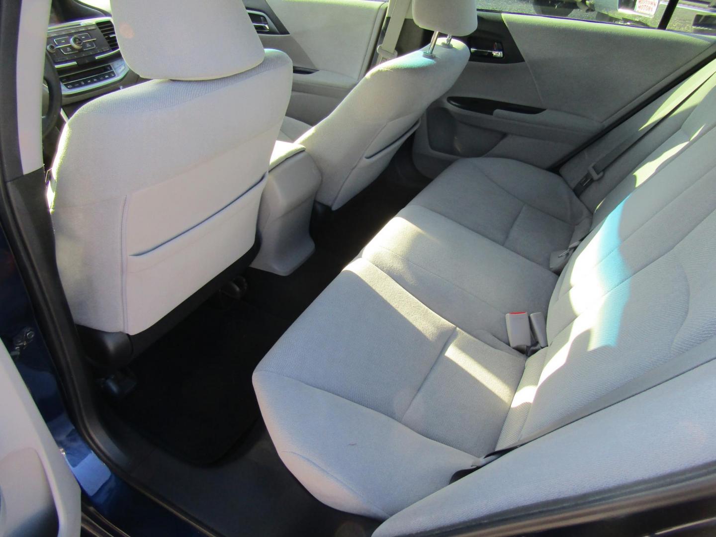 2013 Blue Honda Accord LX Sedan CVT (1HGCR2F32DA) with an 2.4L L4 DOHC 16V engine, Automatic transmission, located at 15016 S Hwy 231, Midland City, AL, 36350, (334) 983-3001, 31.306210, -85.495277 - Photo#4