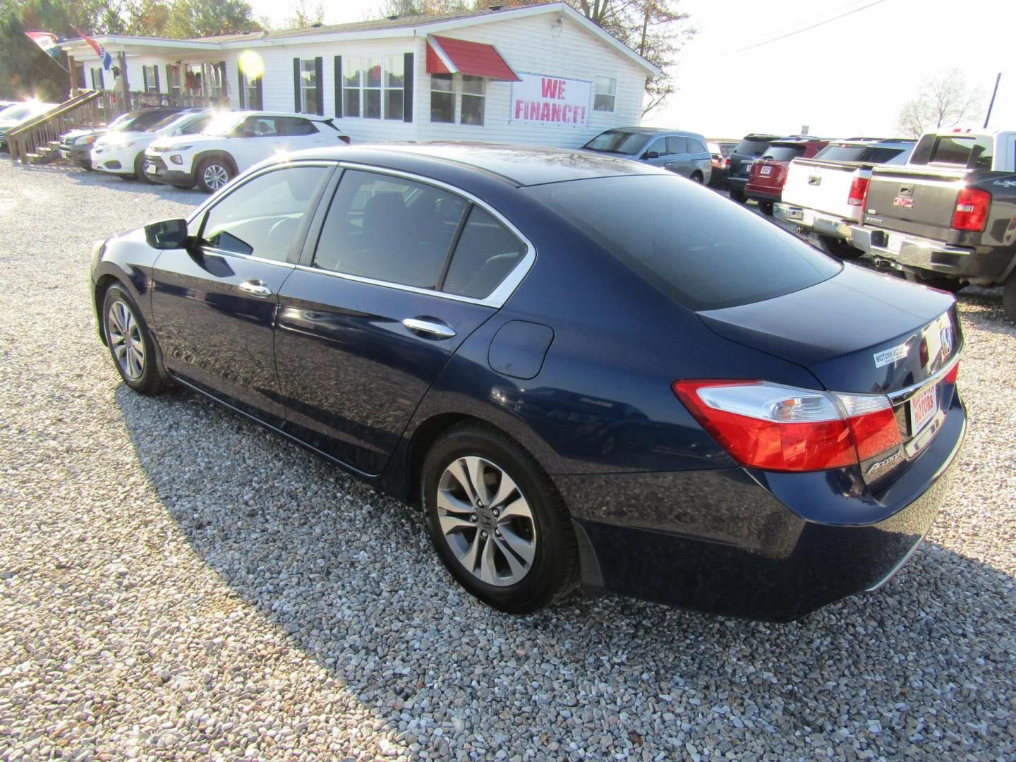 2013 Blue Honda Accord LX Sedan CVT (1HGCR2F32DA) with an 2.4L L4 DOHC 16V engine, Automatic transmission, located at 15016 S Hwy 231, Midland City, AL, 36350, (334) 983-3001, 31.306210, -85.495277 - Photo#5