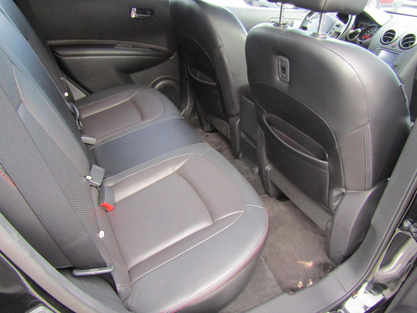 2012 Black Nissan Rogue S FWD Krom Edition (JN8AS5MTXCW) with an 2.5L L4 DOHC 16V engine, Automatic transmission, located at 15016 S Hwy 231, Midland City, AL, 36350, (334) 983-3001, 31.306210, -85.495277 - Photo#7