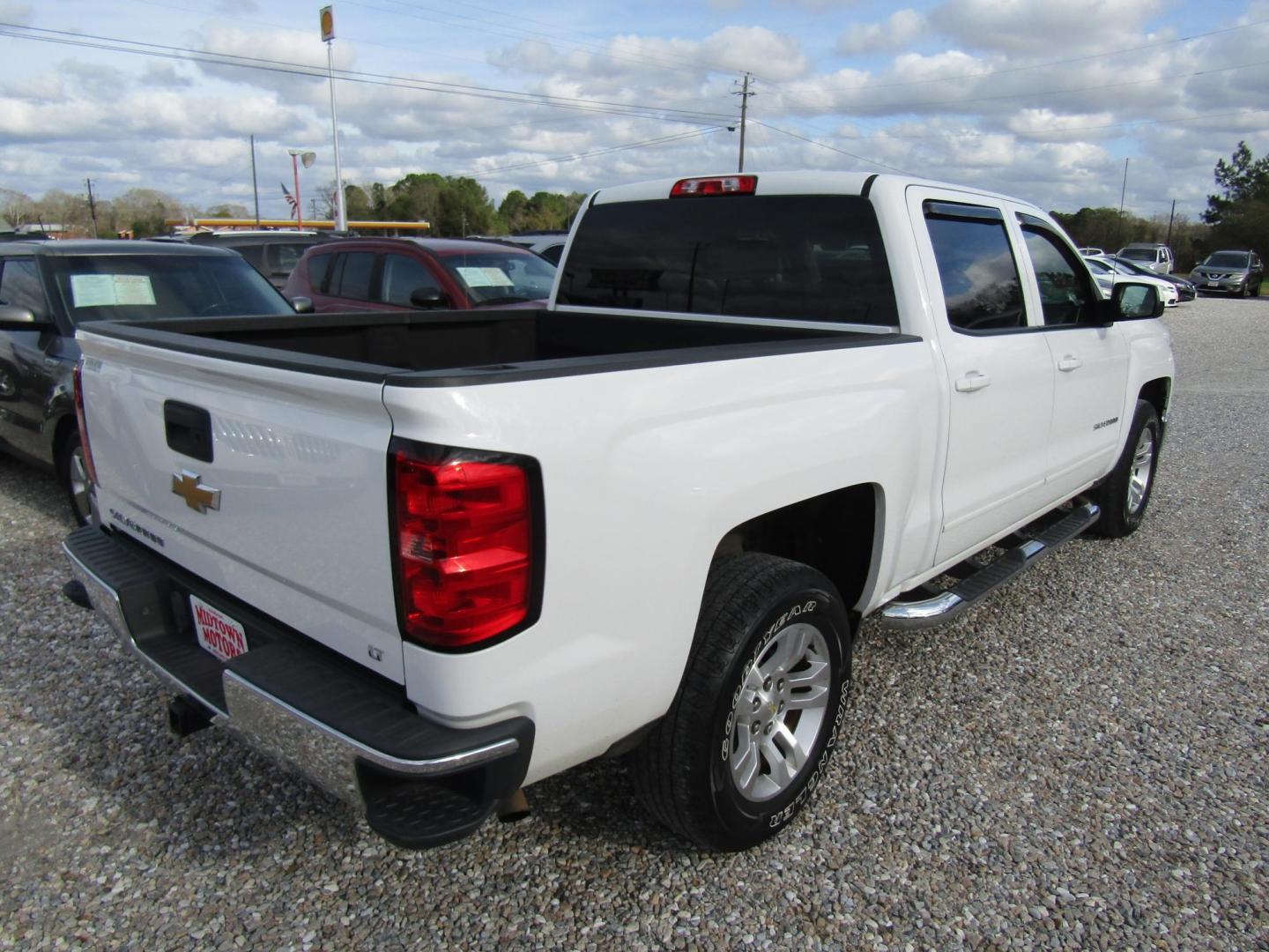 2015 White Chevrolet Silverado 1500 LT Crew Cab 2WD (3GCPCRECXFG) with an 5.3L V8 OHV 16V engine, Automatic transmission, located at 15016 S Hwy 231, Midland City, AL, 36350, (334) 983-3001, 31.306210, -85.495277 - Photo#6