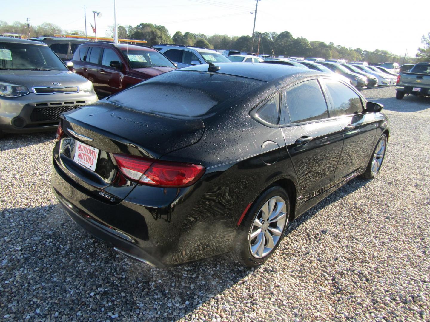 2016 Black Chrysler 200 S (1C3CCCBG7GN) with an 3.6L V6 DOHC 24V FFV engine, Automatic transmission, located at 15016 S Hwy 231, Midland City, AL, 36350, (334) 983-3001, 31.306210, -85.495277 - Photo#7