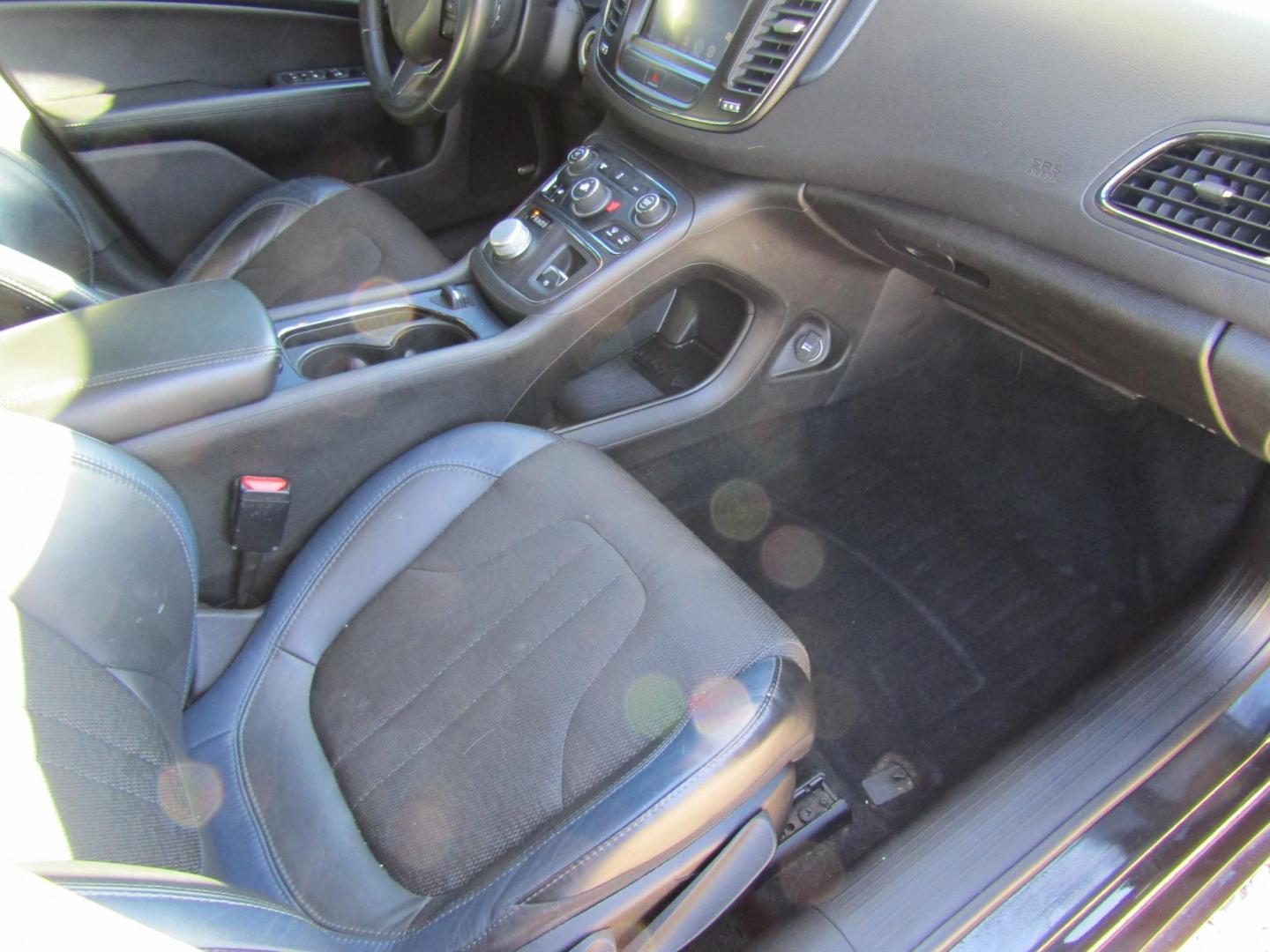 2016 Black Chrysler 200 S (1C3CCCBG7GN) with an 3.6L V6 DOHC 24V FFV engine, Automatic transmission, located at 15016 S Hwy 231, Midland City, AL, 36350, (334) 983-3001, 31.306210, -85.495277 - Photo#8