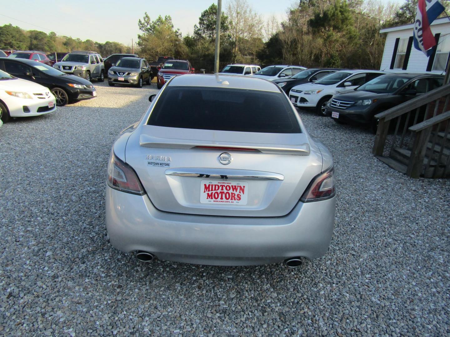 2012 Silver Nissan Maxima SV (1N4AA5AP9CC) with an 3.5L V6 DOHC 24V engine, Automatic transmission, located at 15016 S Hwy 231, Midland City, AL, 36350, (334) 983-3001, 31.306210, -85.495277 - Photo#6
