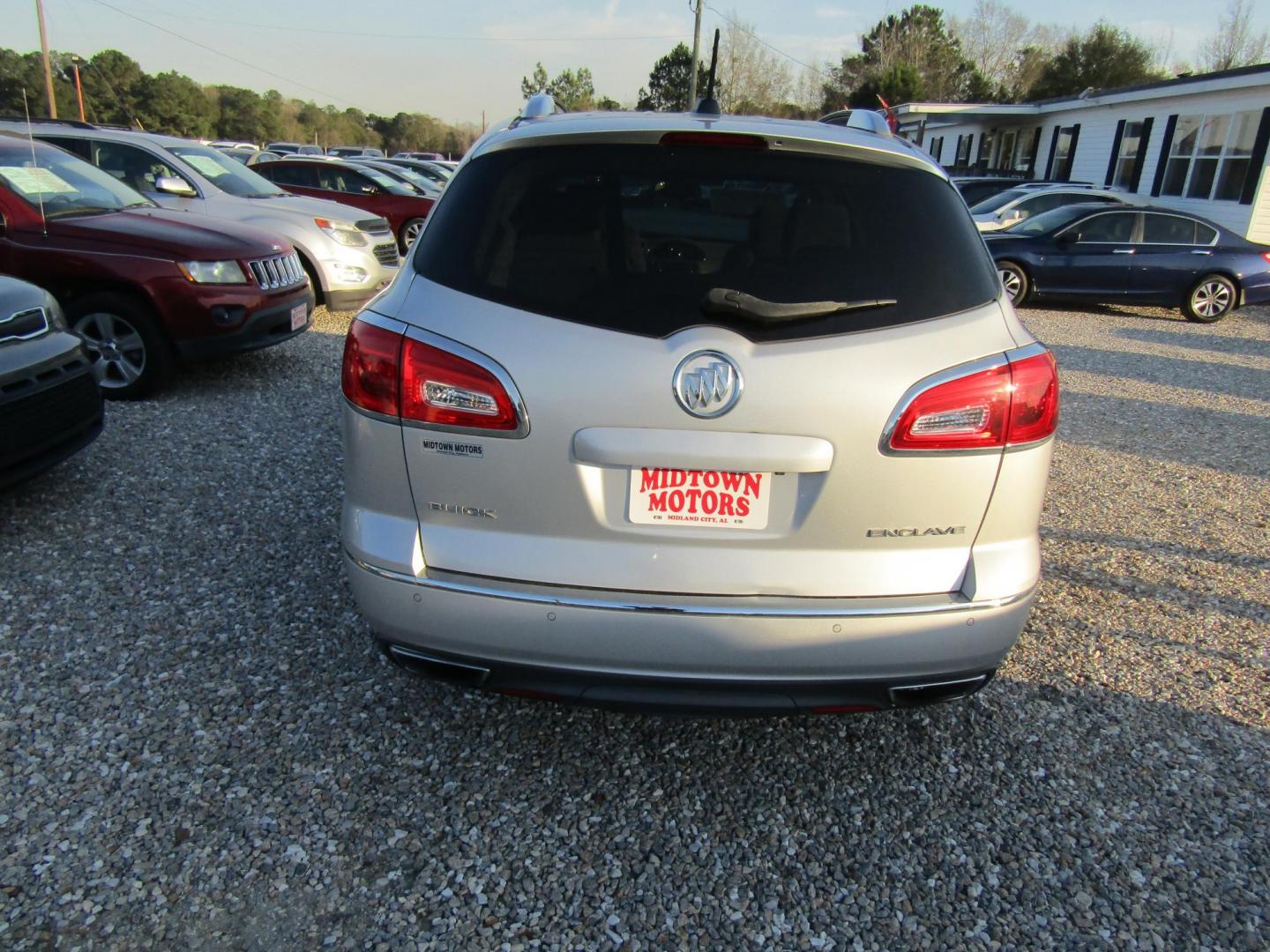 2016 Silver Buick Enclave Convenience FWD (5GAKRAKD7GJ) with an 3.6L V6 DOHC 24V engine, Automatic transmission, located at 15016 S Hwy 231, Midland City, AL, 36350, (334) 983-3001, 31.306210, -85.495277 - Photo#6