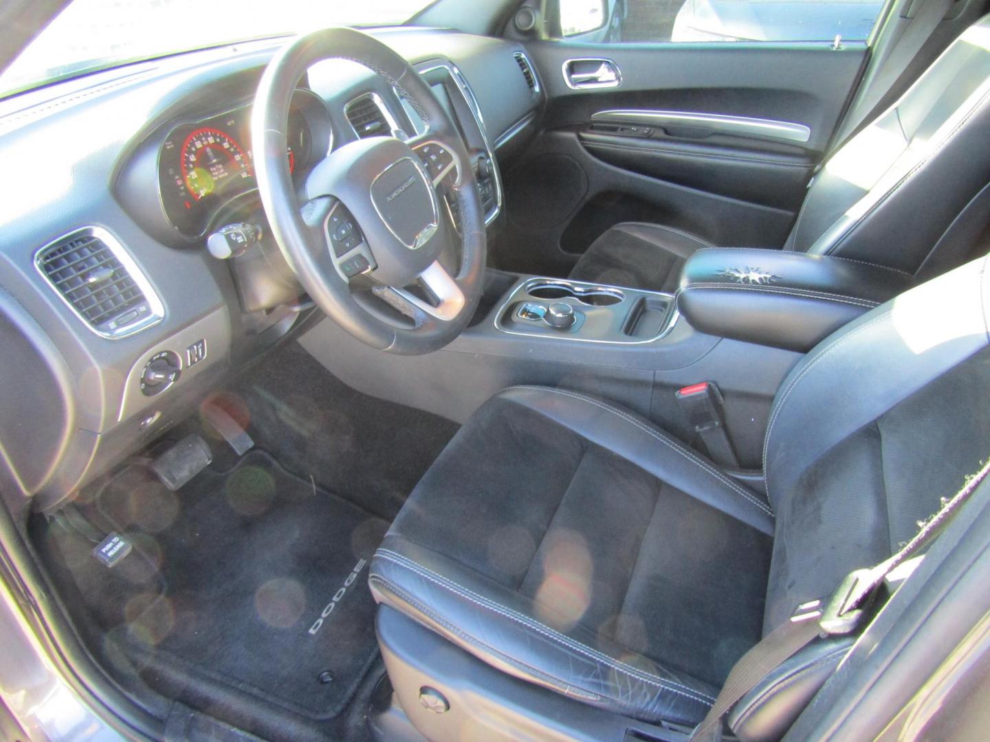 2015 Gray Dodge Durango SXT RWD (1C4RDHAG5FC) with an 3.6L V6 DOHC 24V engine, Automatic transmission, located at 15016 S Hwy 231, Midland City, AL, 36350, (334) 983-3001, 31.306210, -85.495277 - Photo#3