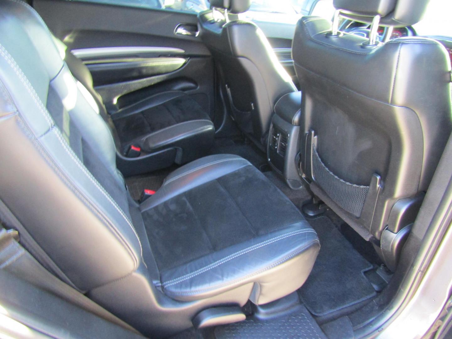 2015 Gray Dodge Durango SXT RWD (1C4RDHAG5FC) with an 3.6L V6 DOHC 24V engine, Automatic transmission, located at 15016 S Hwy 231, Midland City, AL, 36350, (334) 983-3001, 31.306210, -85.495277 - Photo#8