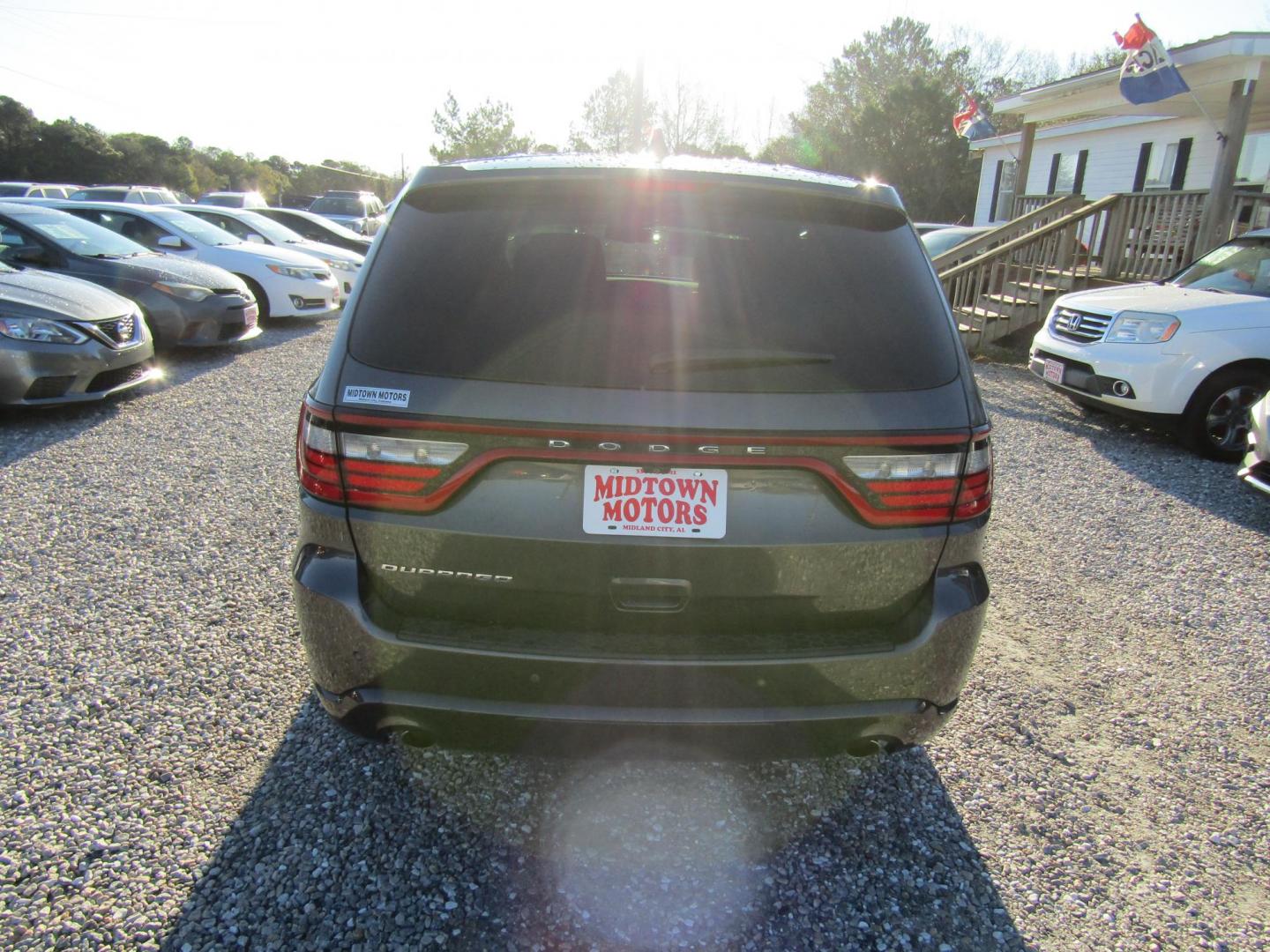 2015 Gray Dodge Durango SXT RWD (1C4RDHAG5FC) with an 3.6L V6 DOHC 24V engine, Automatic transmission, located at 15016 S Hwy 231, Midland City, AL, 36350, (334) 983-3001, 31.306210, -85.495277 - Photo#6