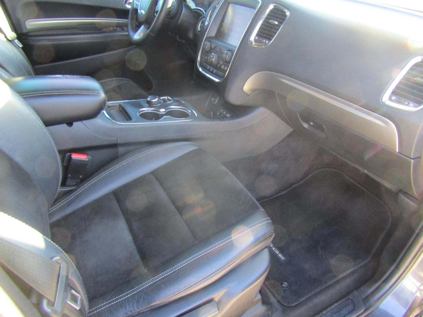 2015 Gray Dodge Durango SXT RWD (1C4RDHAG5FC) with an 3.6L V6 DOHC 24V engine, Automatic transmission, located at 15016 S Hwy 231, Midland City, AL, 36350, (334) 983-3001, 31.306210, -85.495277 - Photo#9