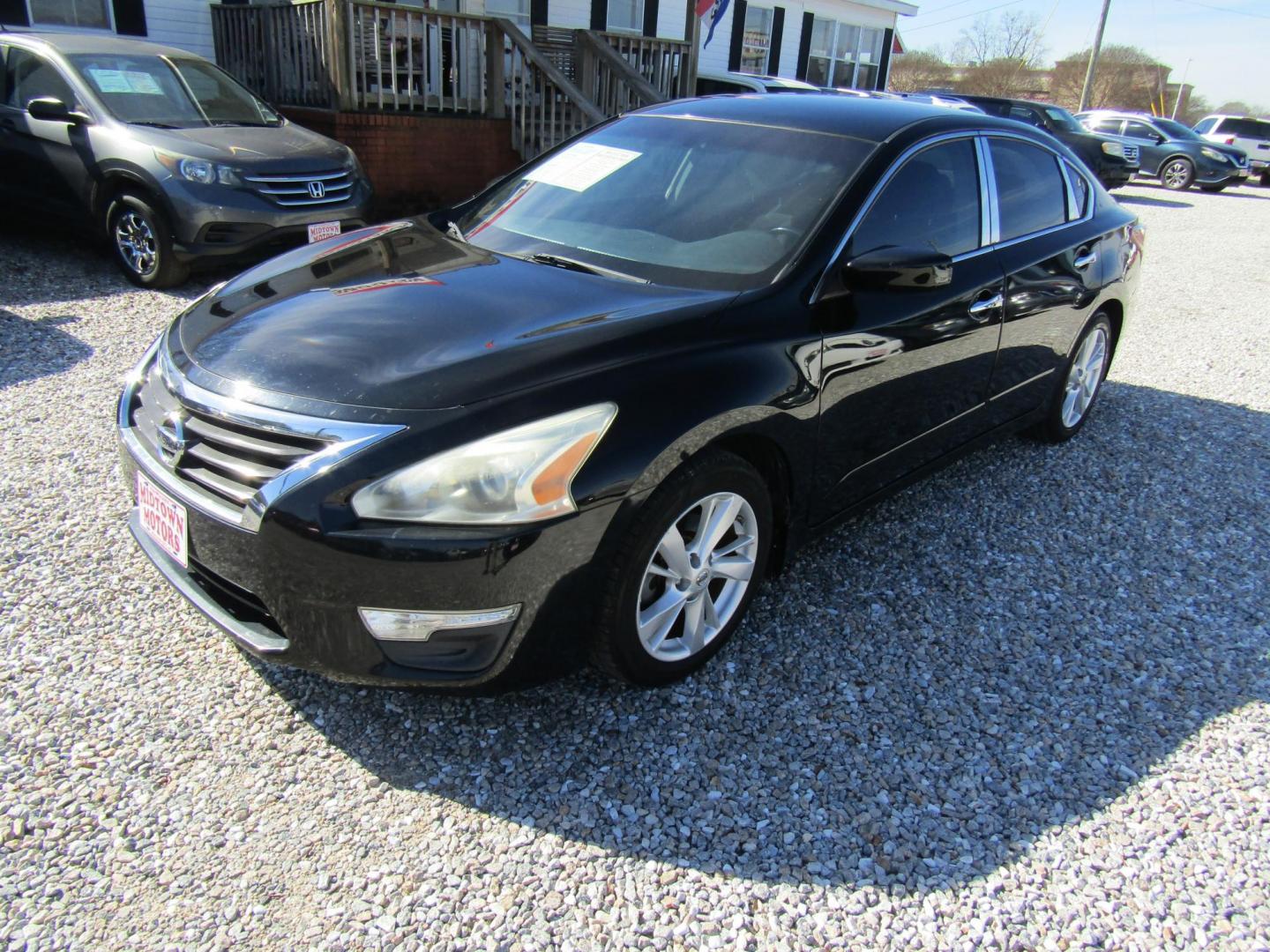 2013 Black Nissan Altima 2.5 S (1N4AL3AP1DC) with an 2.5L L4 DOHC 16V engine, Automatic transmission, located at 15016 S Hwy 231, Midland City, AL, 36350, (334) 983-3001, 31.306210, -85.495277 - Photo#2