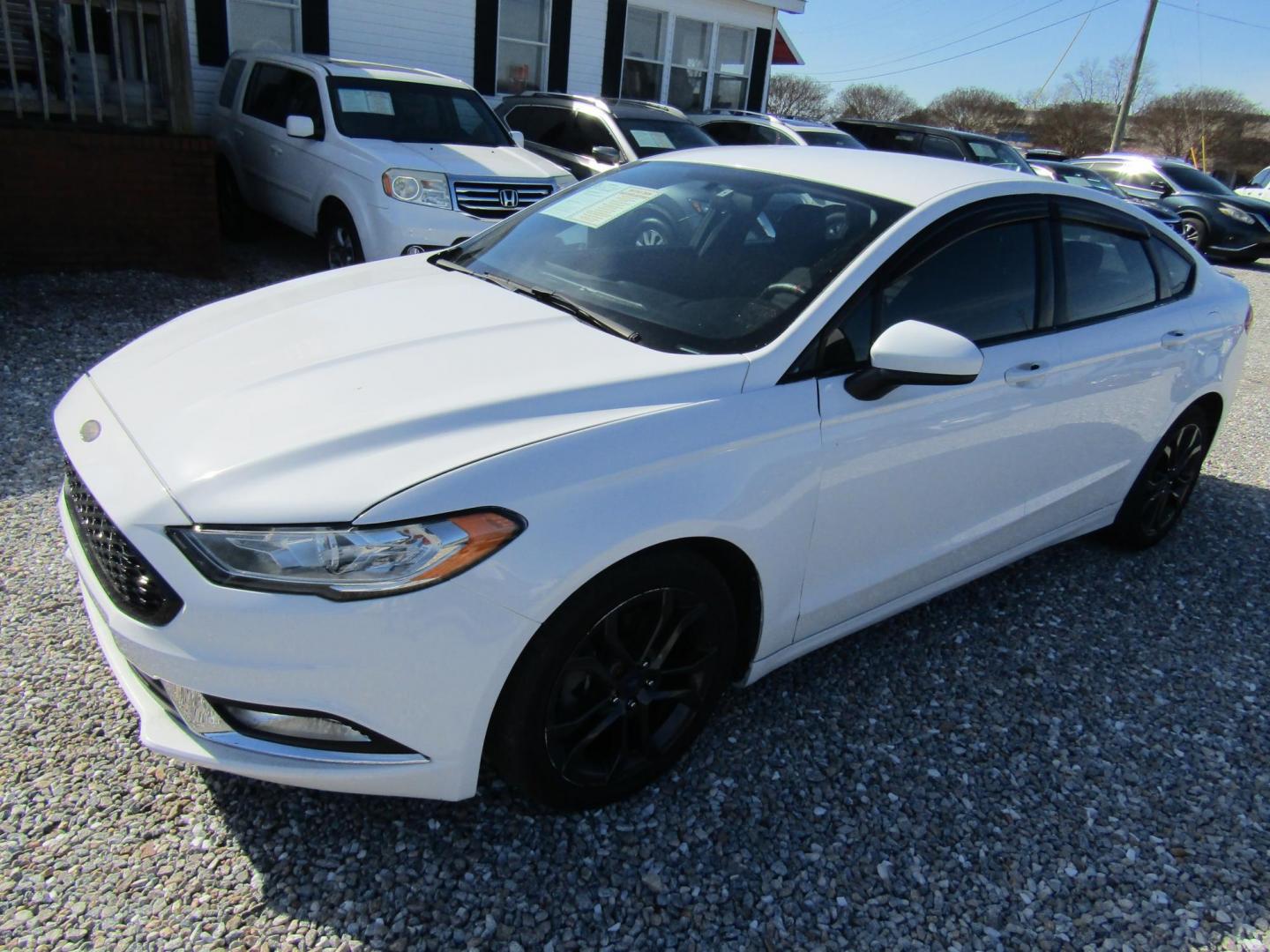 2018 White Ford Fusion S (3FA6P0G72JR) with an 2.5L L4 DOHC 16V engine, Automatic transmission, located at 15016 S Hwy 231, Midland City, AL, 36350, (334) 983-3001, 31.306210, -85.495277 - Photo#2