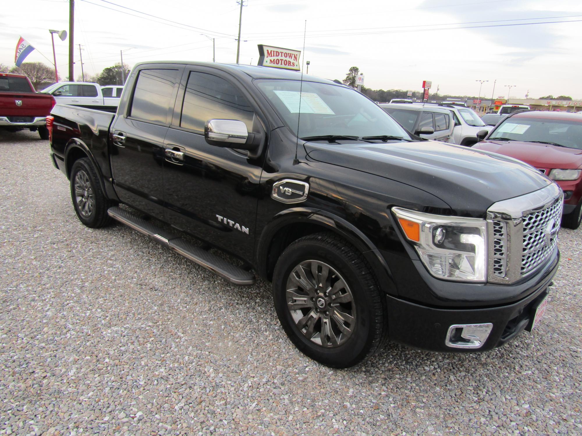 photo of 2017 Nissan Titan 