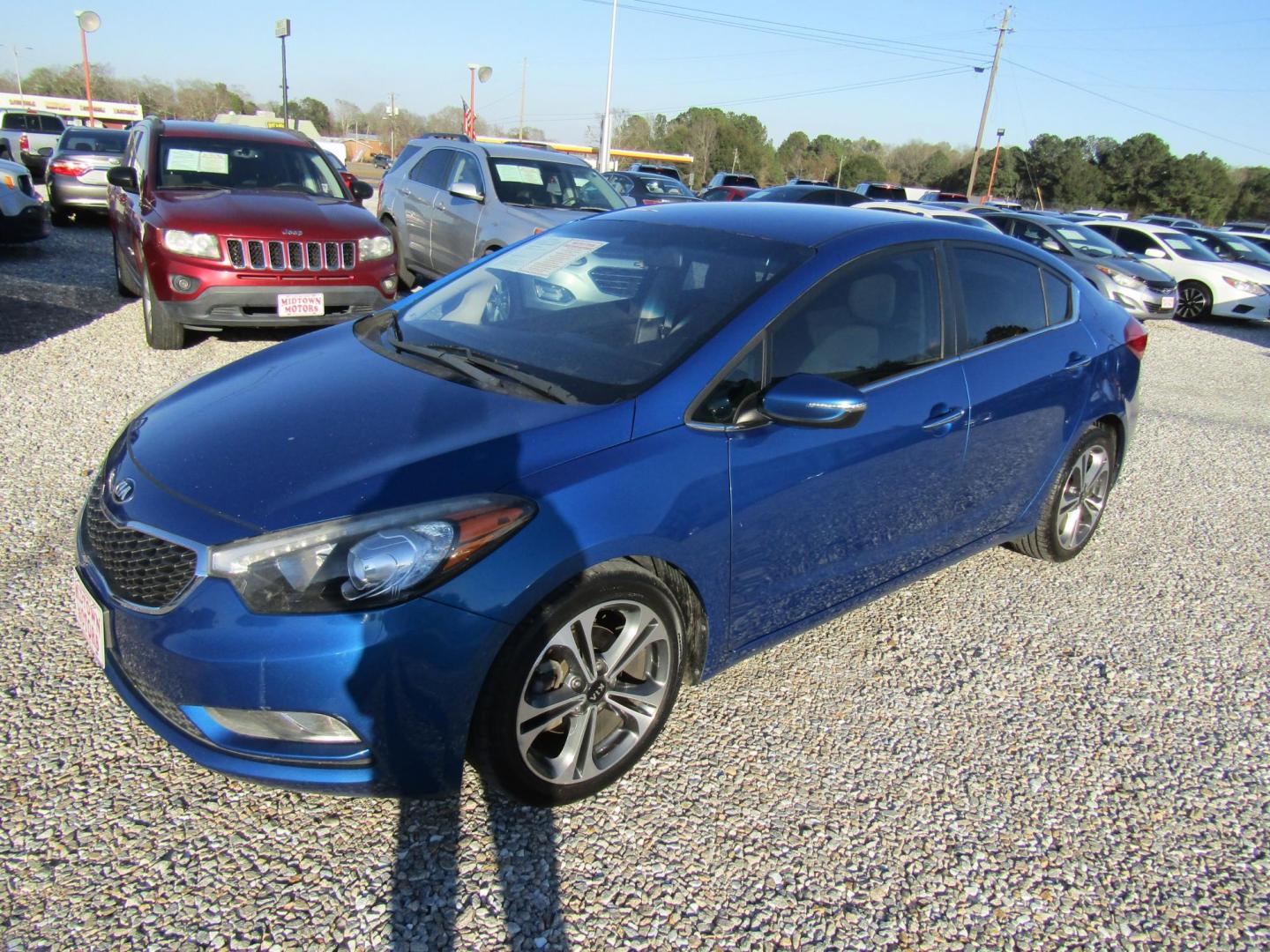 2015 Blue Kia Forte EX (KNAFX4A87F5) with an 2.0L L4 DOHC 16V engine, Automatic transmission, located at 15016 S Hwy 231, Midland City, AL, 36350, (334) 983-3001, 31.306210, -85.495277 - Photo#2