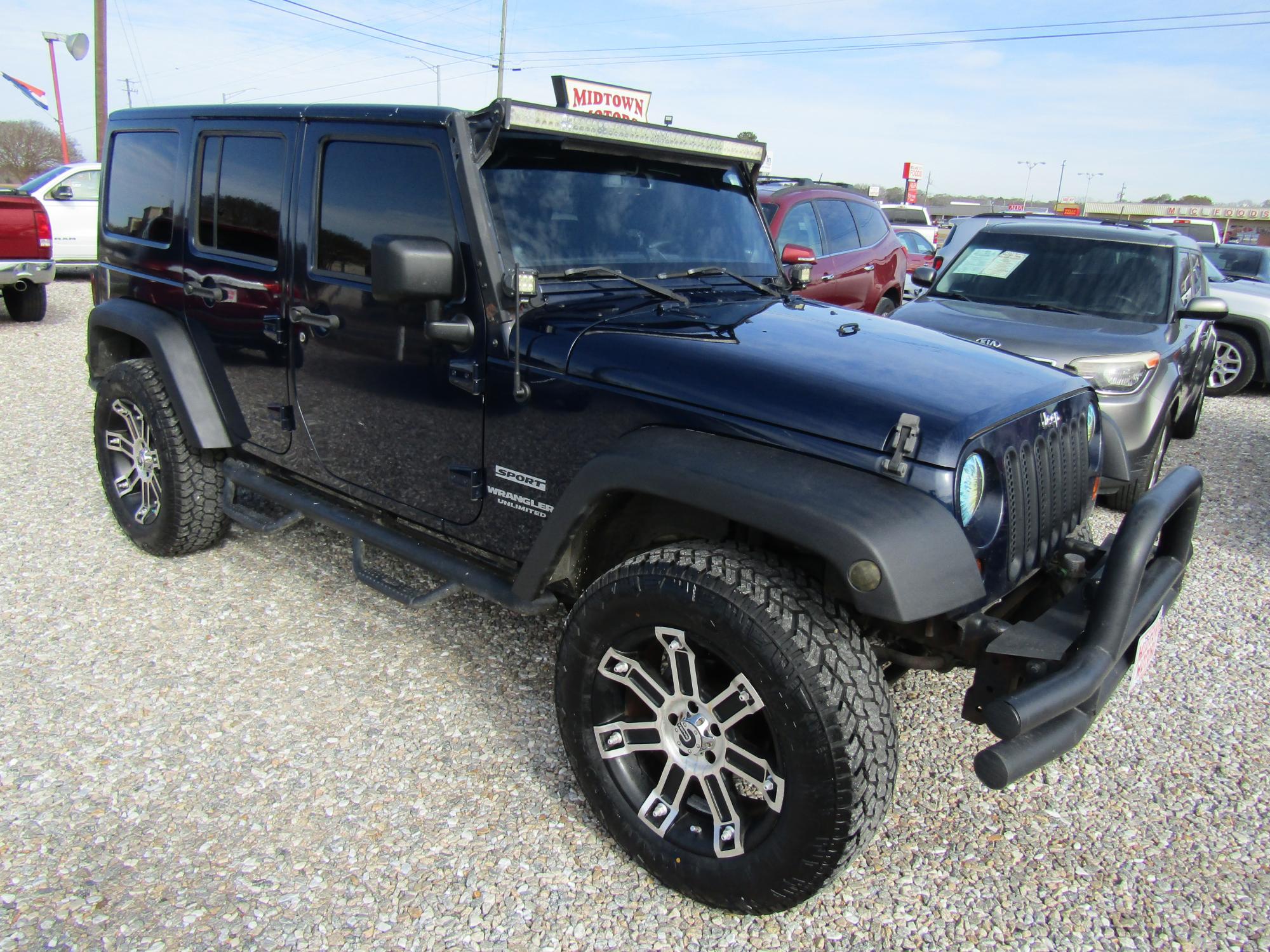 photo of 2013 Jeep Wrangler 